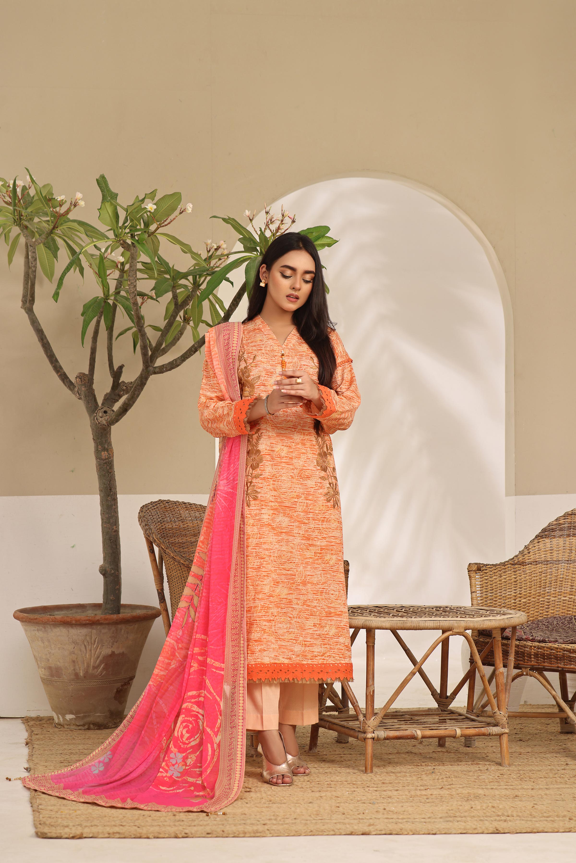 3 Piece - Printed Embroidered Suit - 42404468