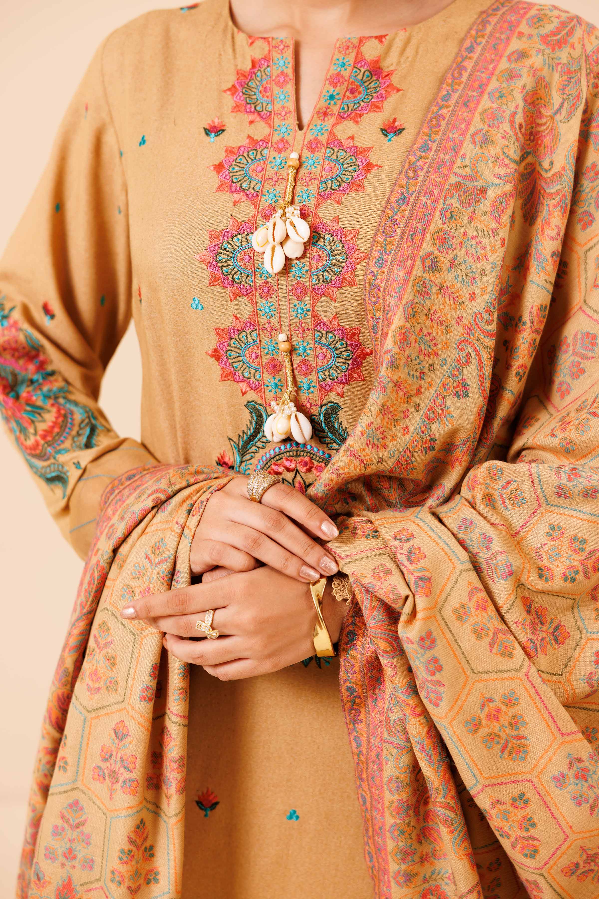 3 Piece - Embroidered Suit - 42404508