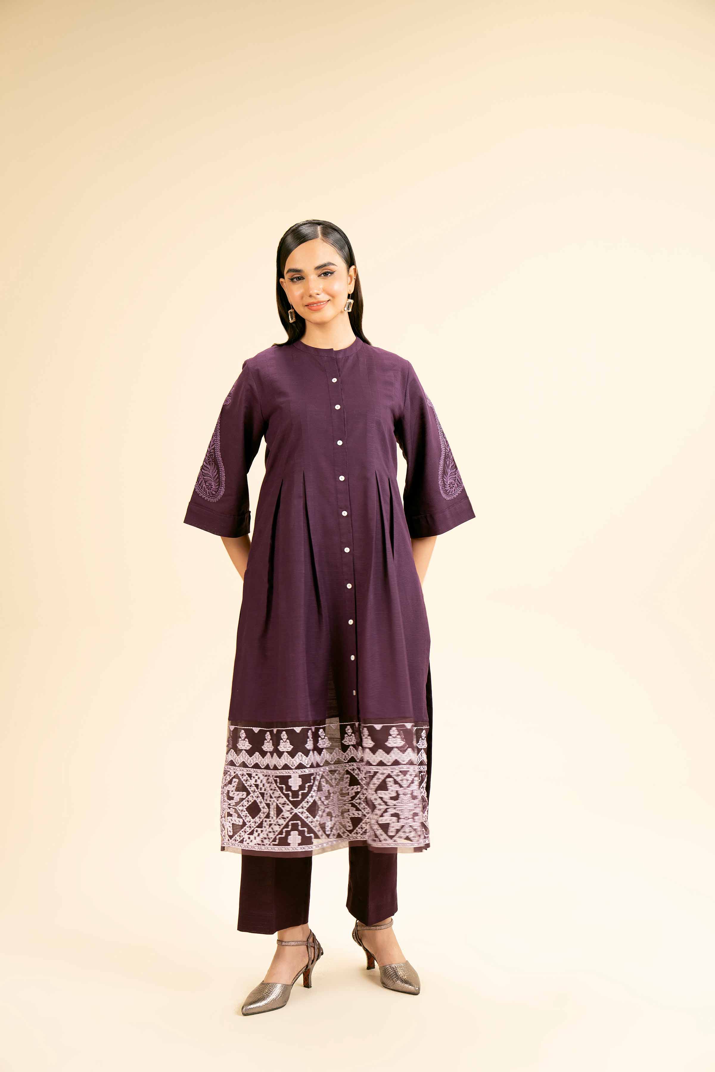 2 Piece - Dyed Embroidered Suit - 42404551