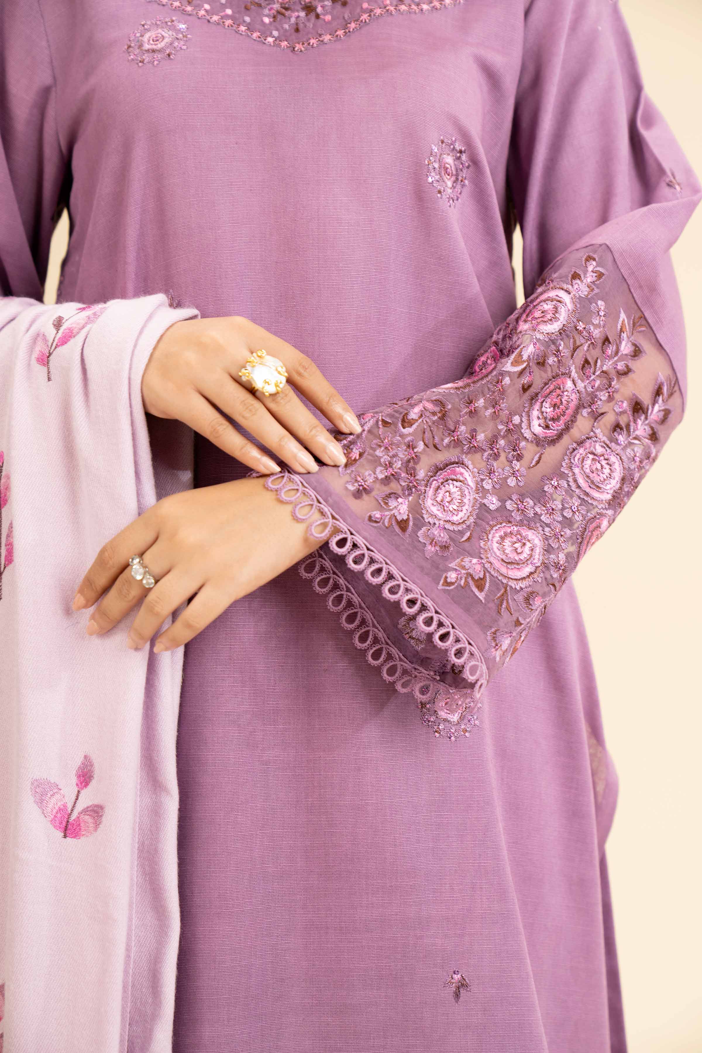 3 Piece - Embroidered Suit - 42404605