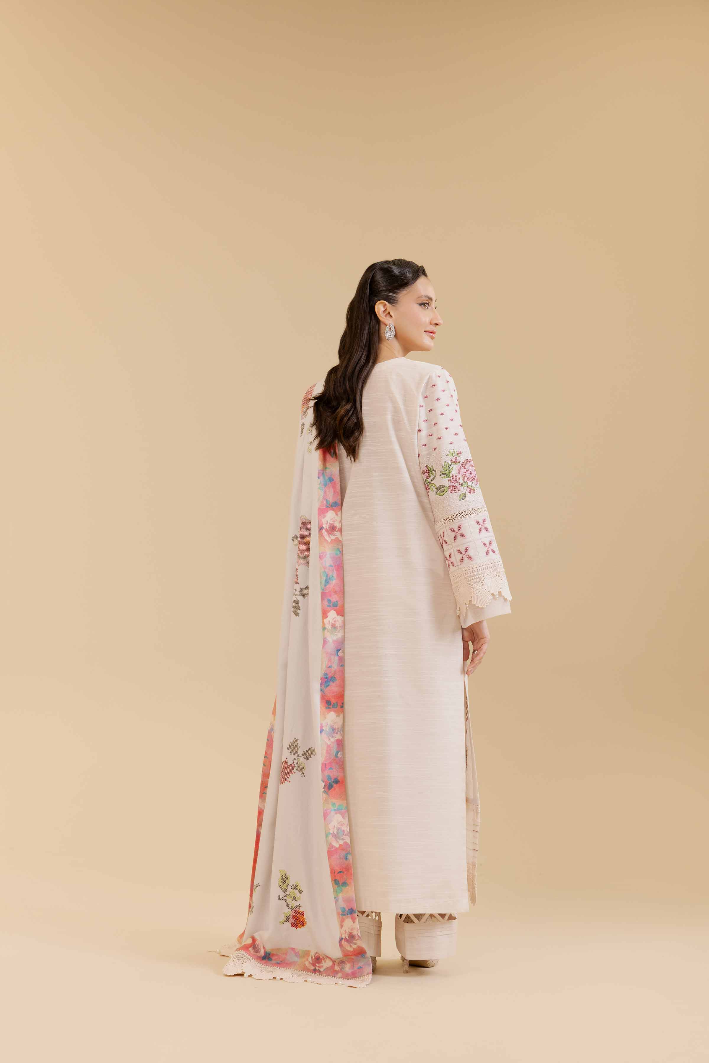 3 Piece - Embroidered Suit - 42404606