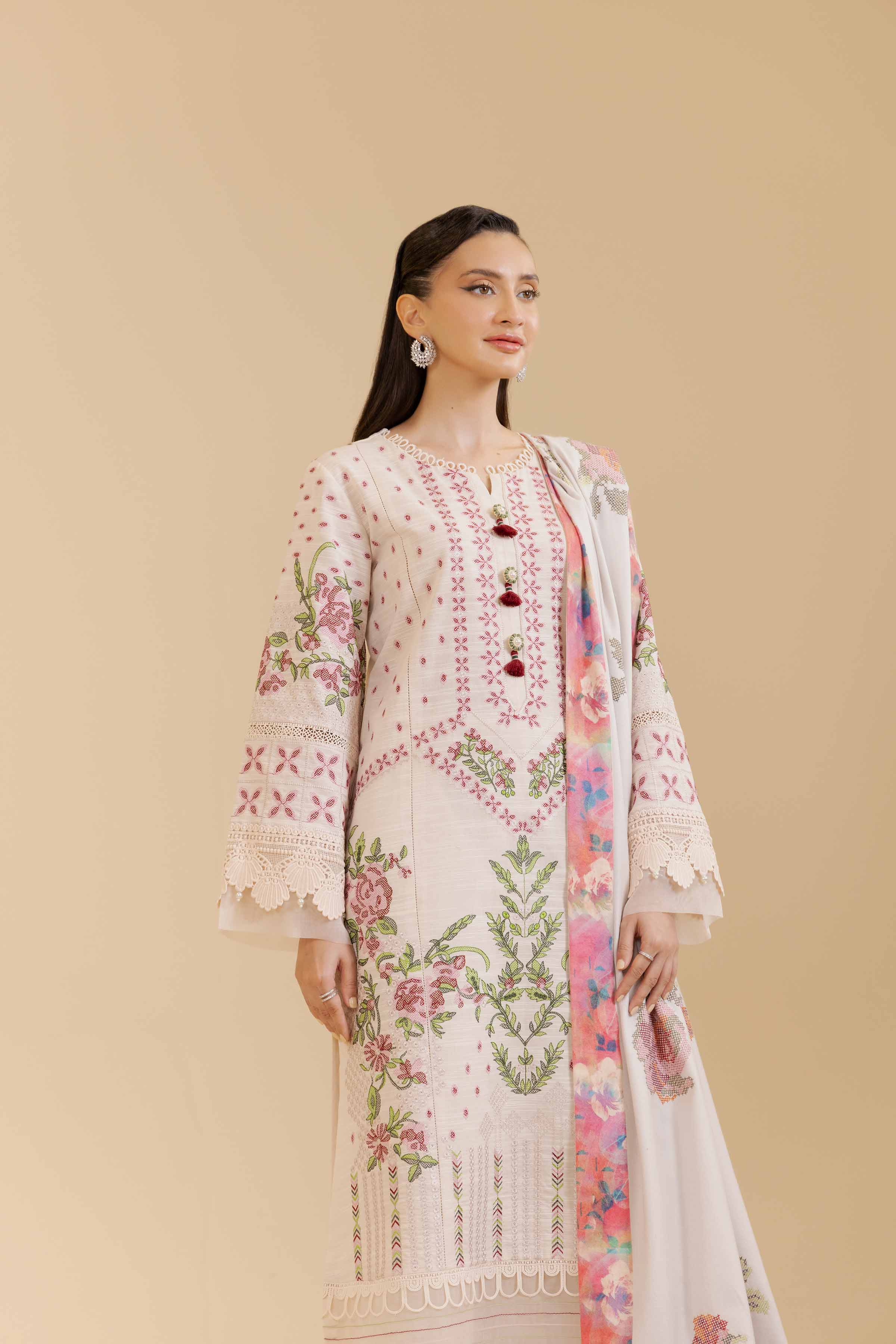 3 Piece - Embroidered Suit - 42404606