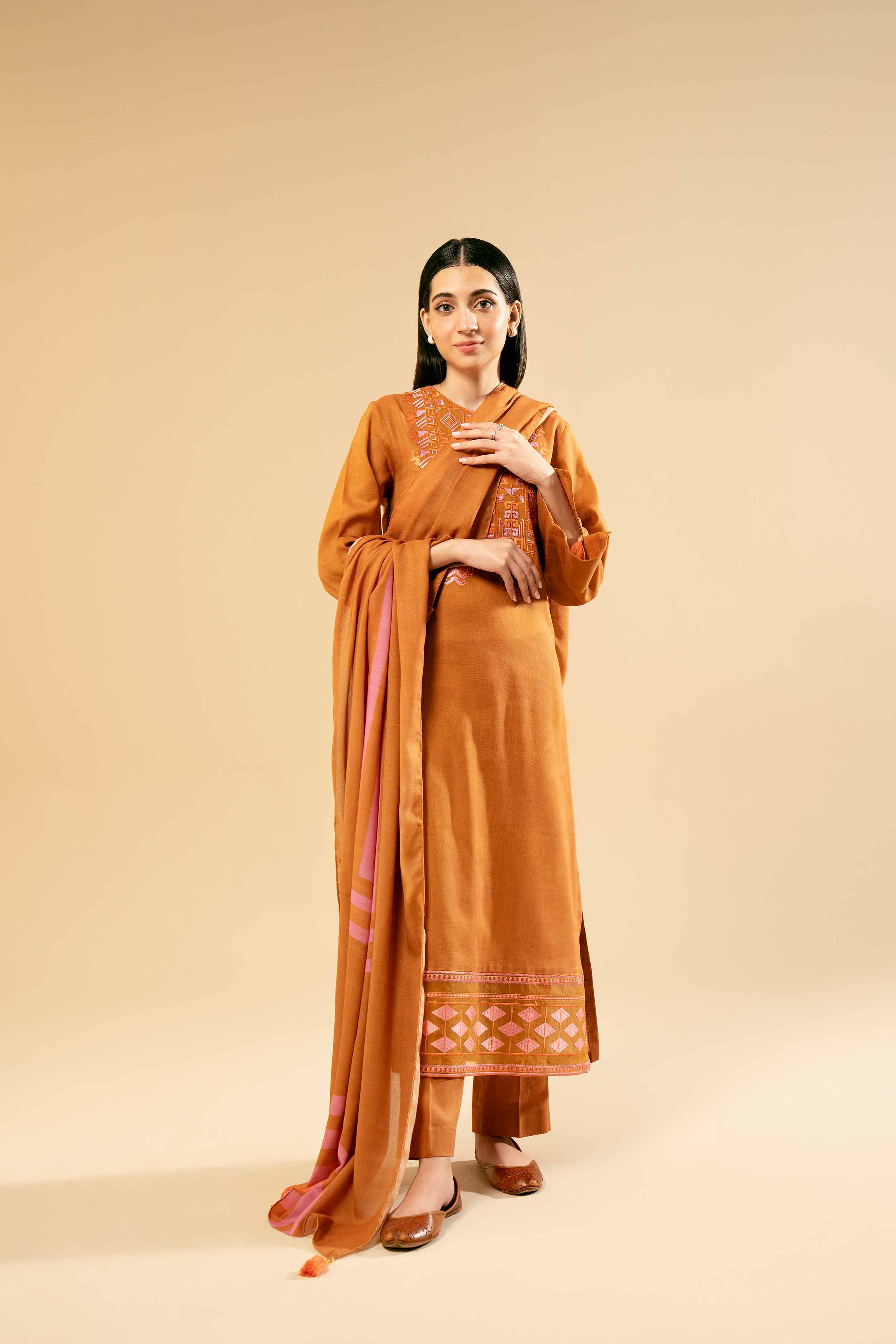 3 Piece - Embroidered Suit - 42404697