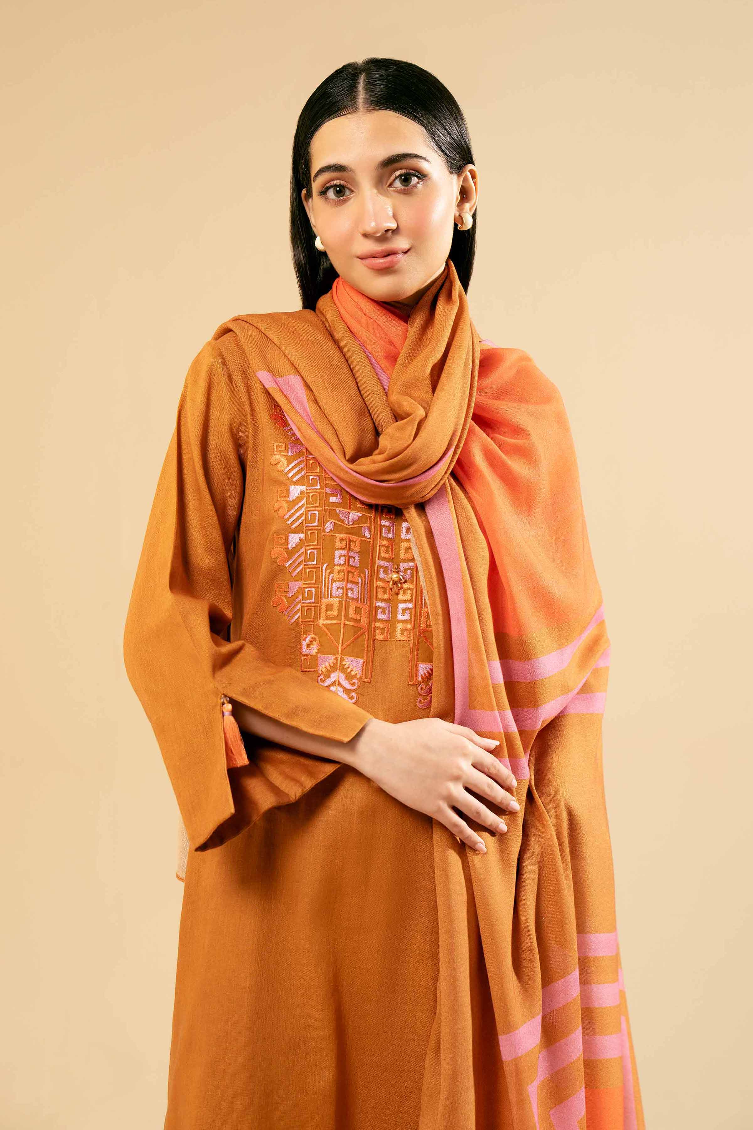 3 Piece - Embroidered Suit - 42404697