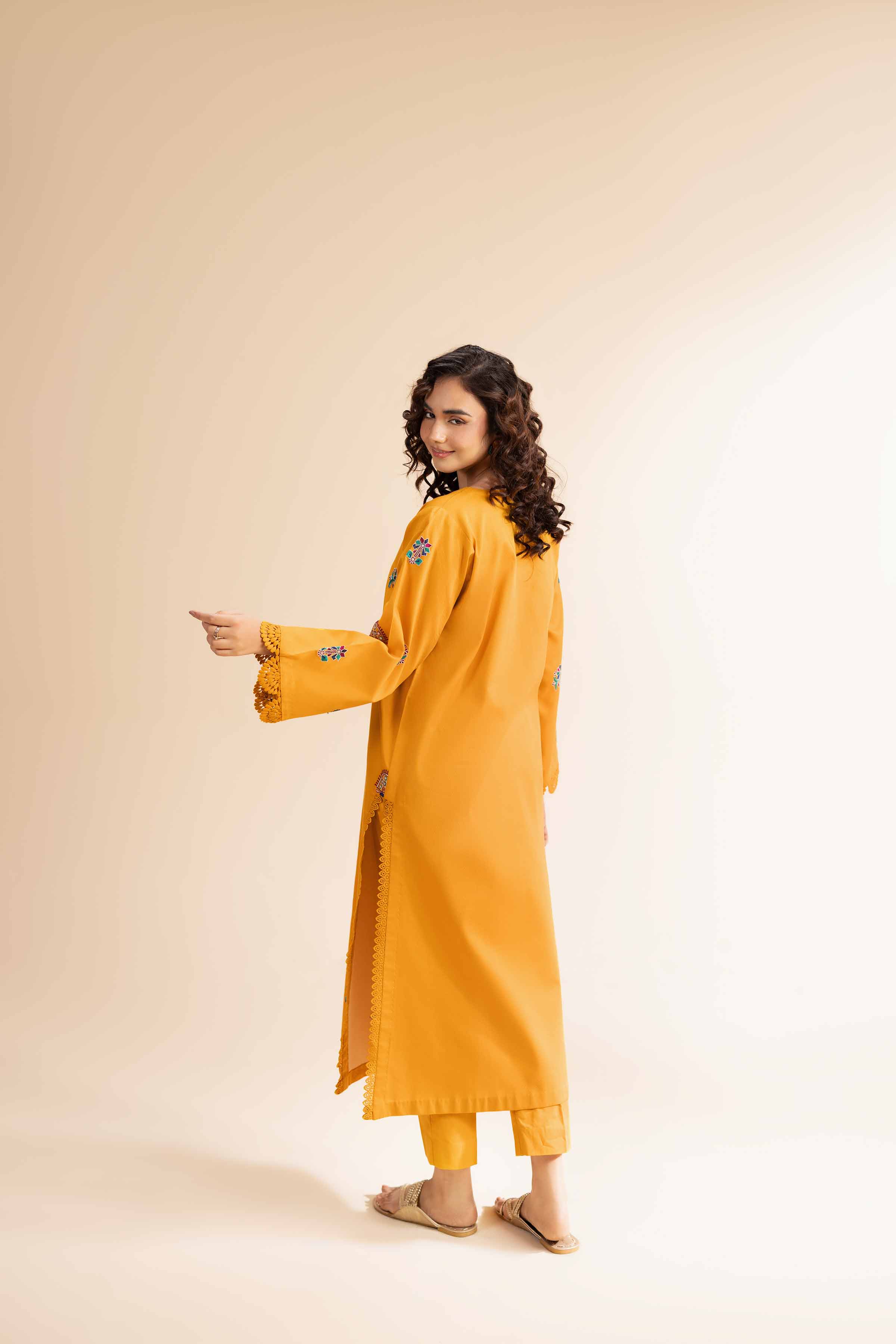 2 Piece - Dyed Embroidered Suit - 42501004