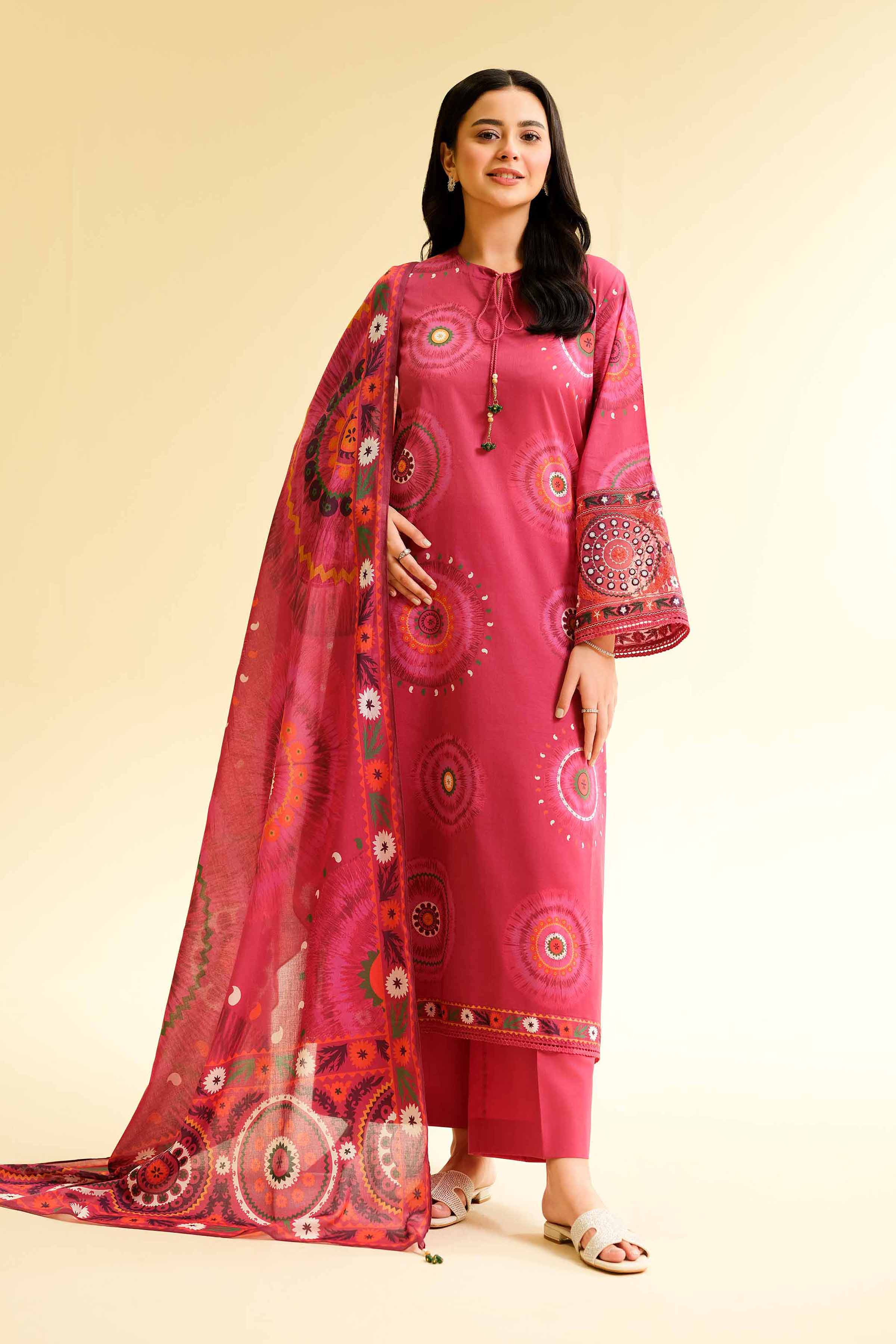 2 Piece - Printed Embroidered Suit - 42501156