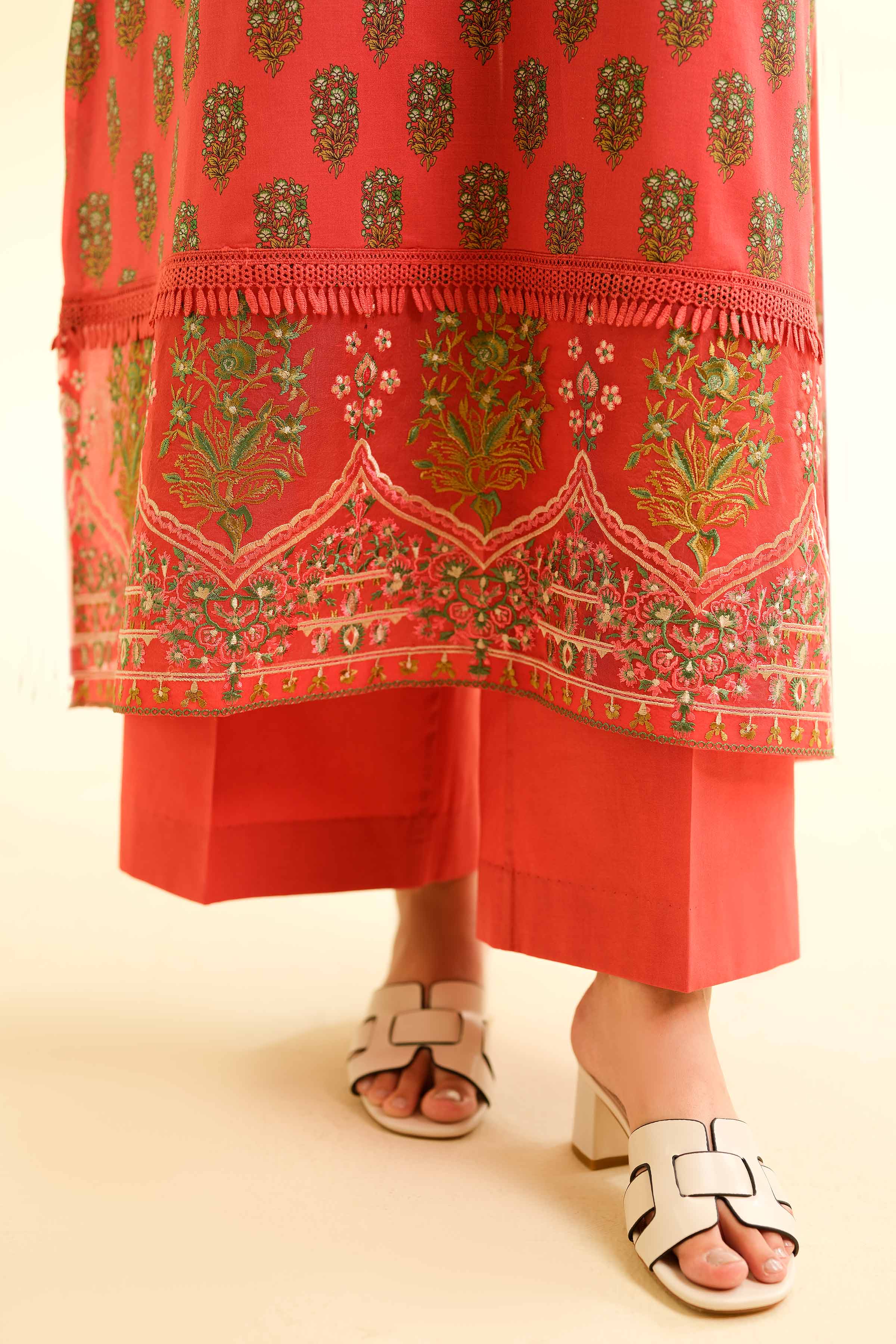 2 Piece - Printed Embroidered Suit - 42501160