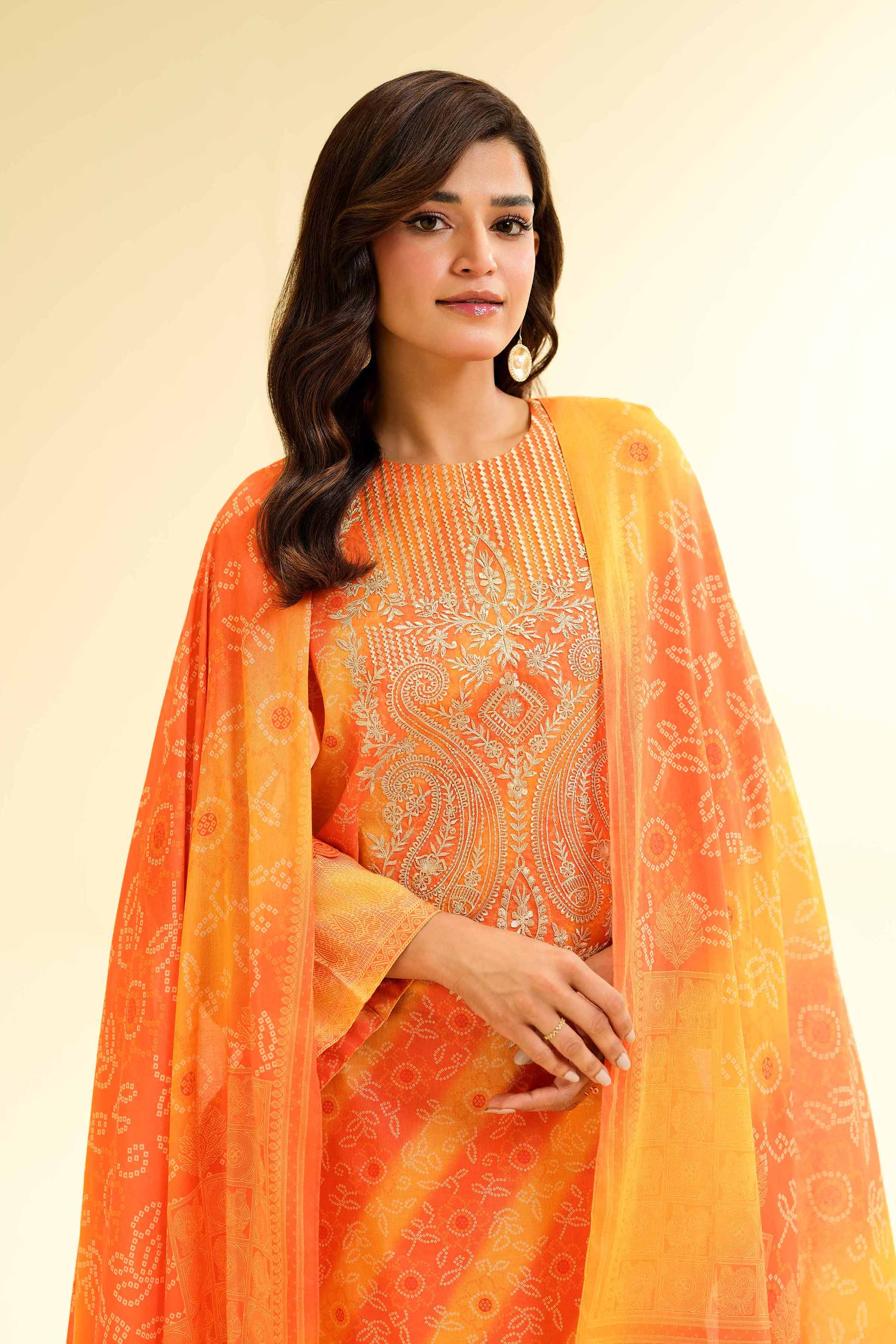 2 Piece - Printed Embroidered Suit - 42501161