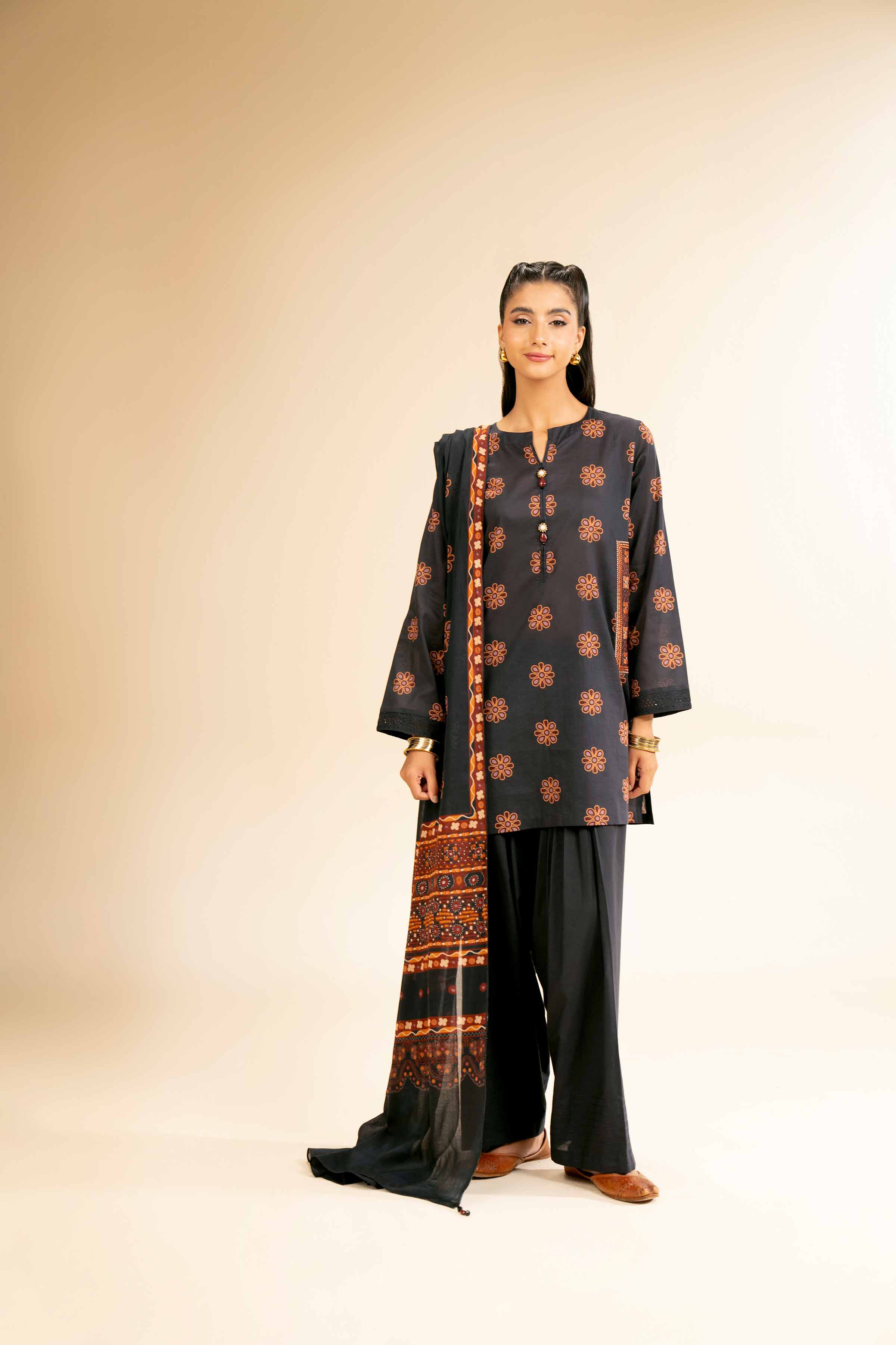 2 Piece - Printed Embroidered Suit - 42501165