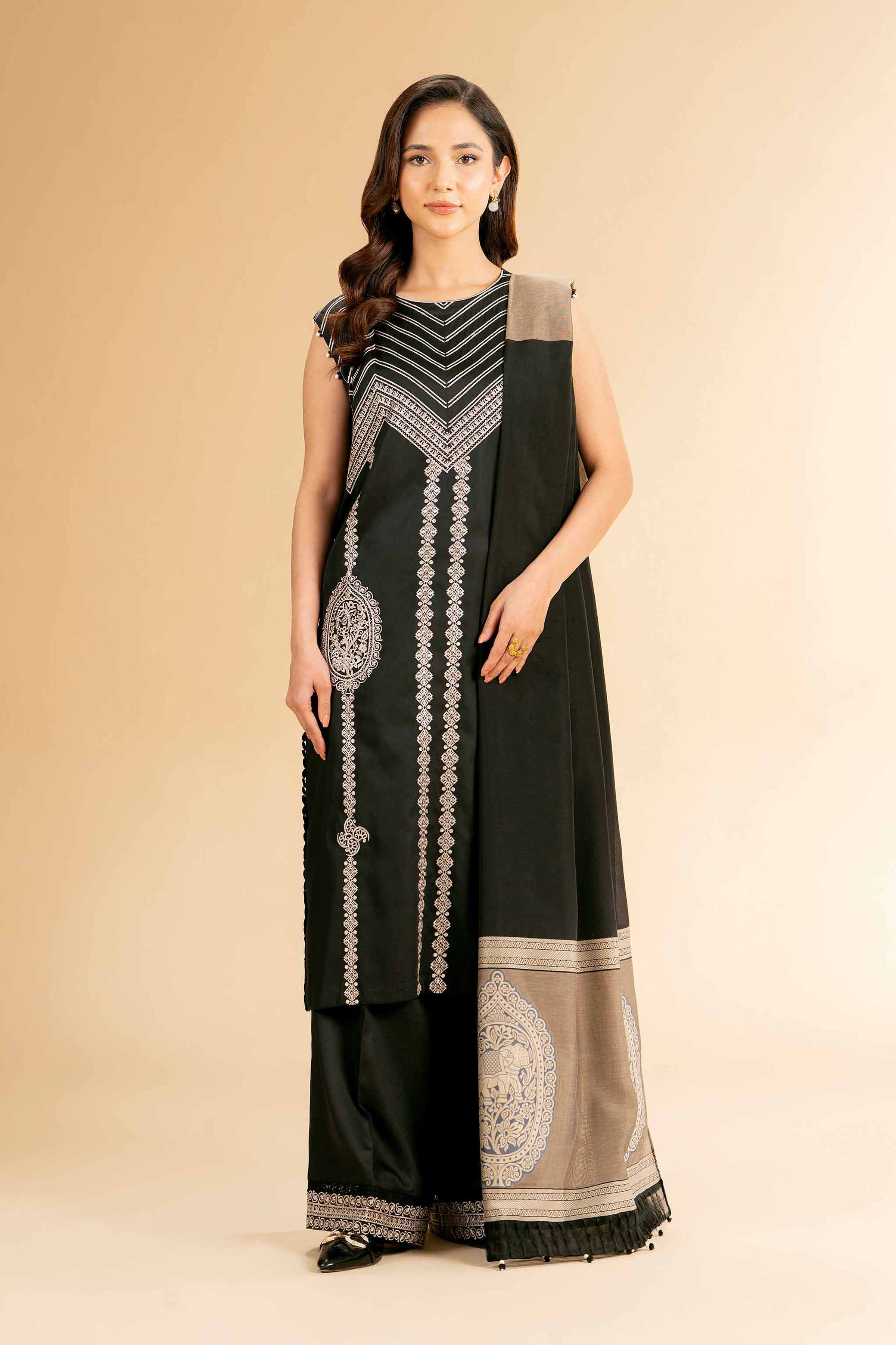 3 Piece - Embroidered Suit - 42501390
