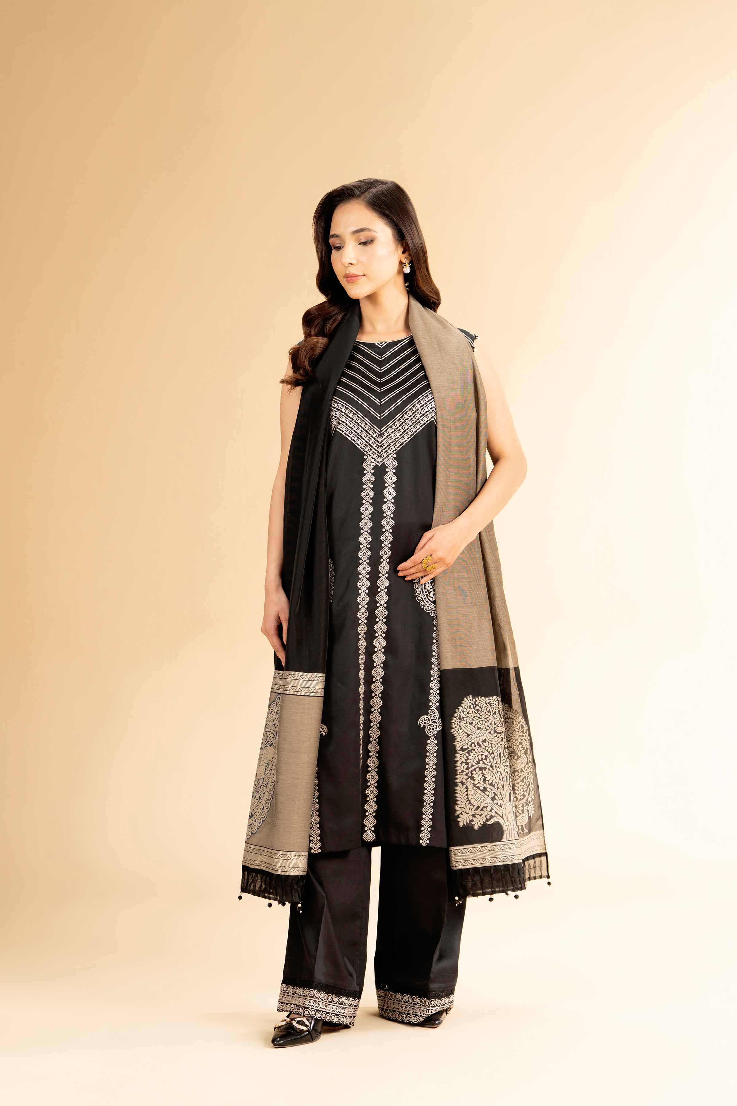 3 Piece - Embroidered Suit - 42501390