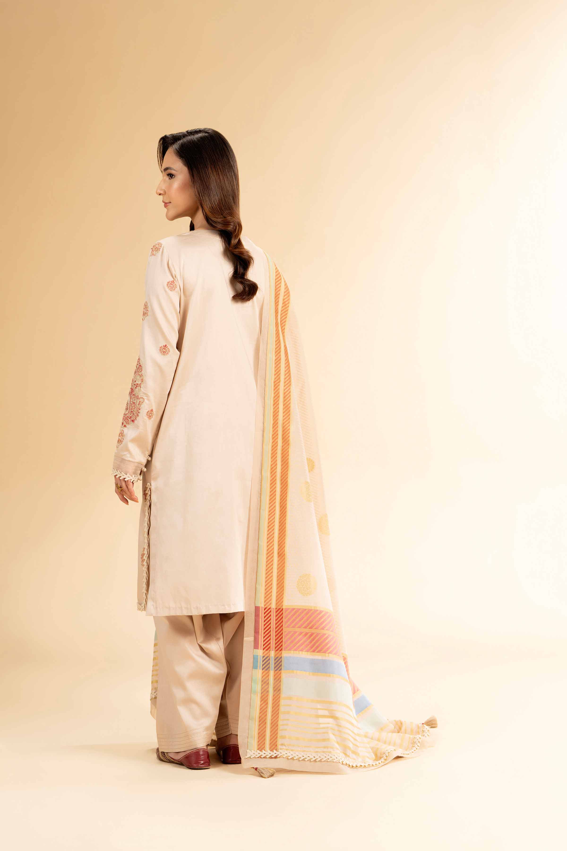 3 Piece - Embroidered Suit - 42501395