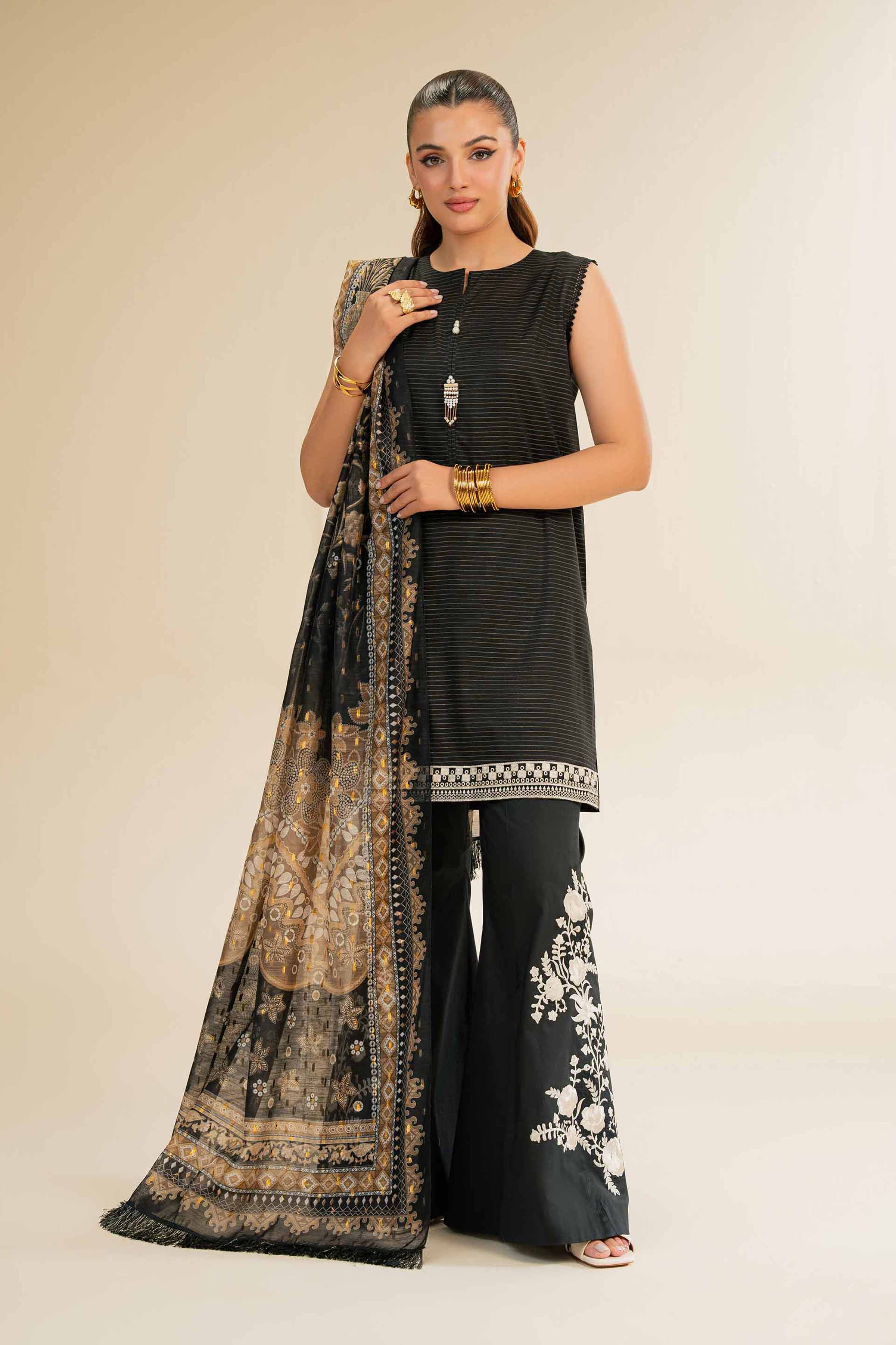 3 Piece - Embroidered Suit - 42501438