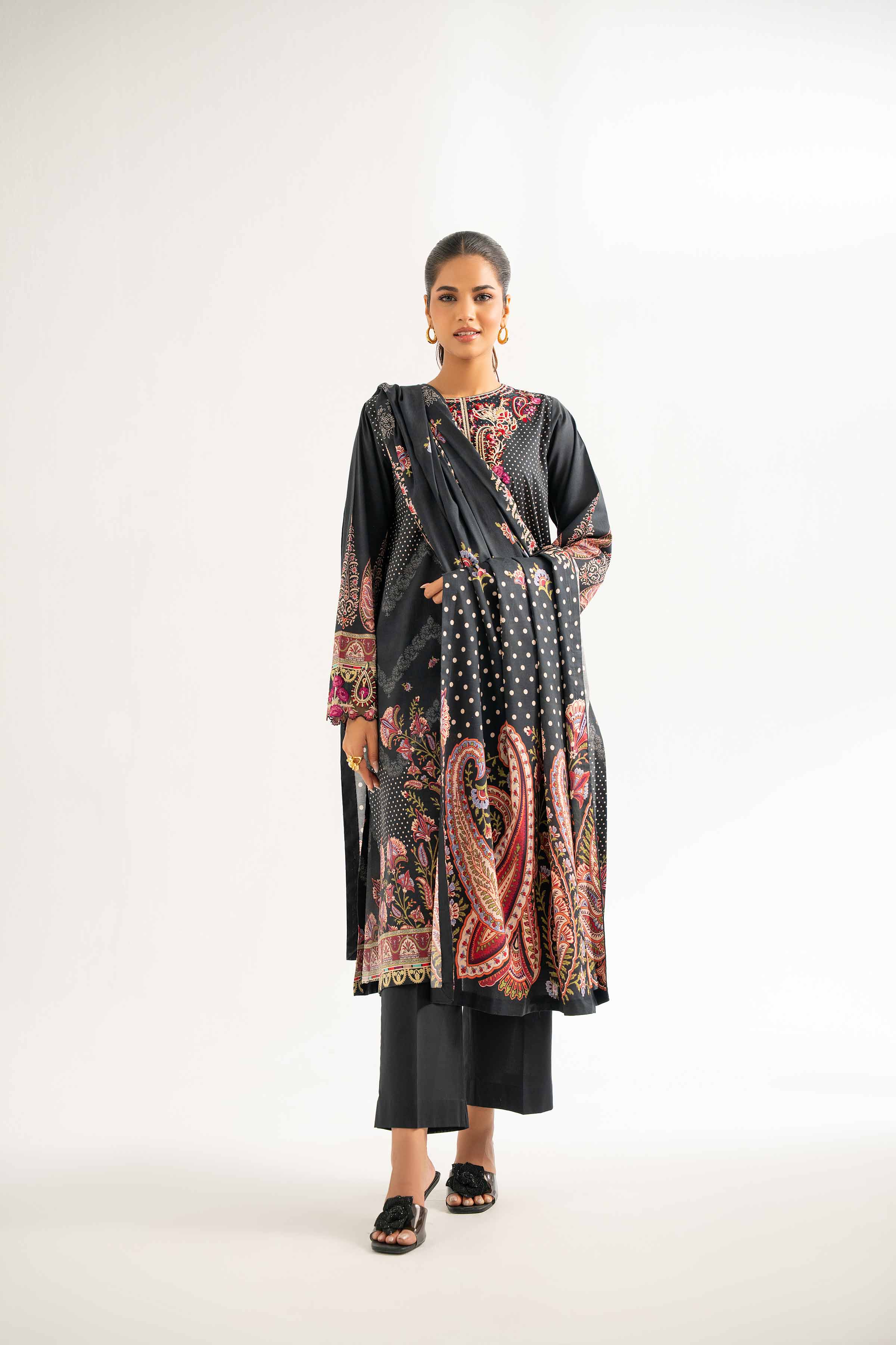 NISHATUAE - Black Embroidered Lawn 3-piece Unstitched Suit