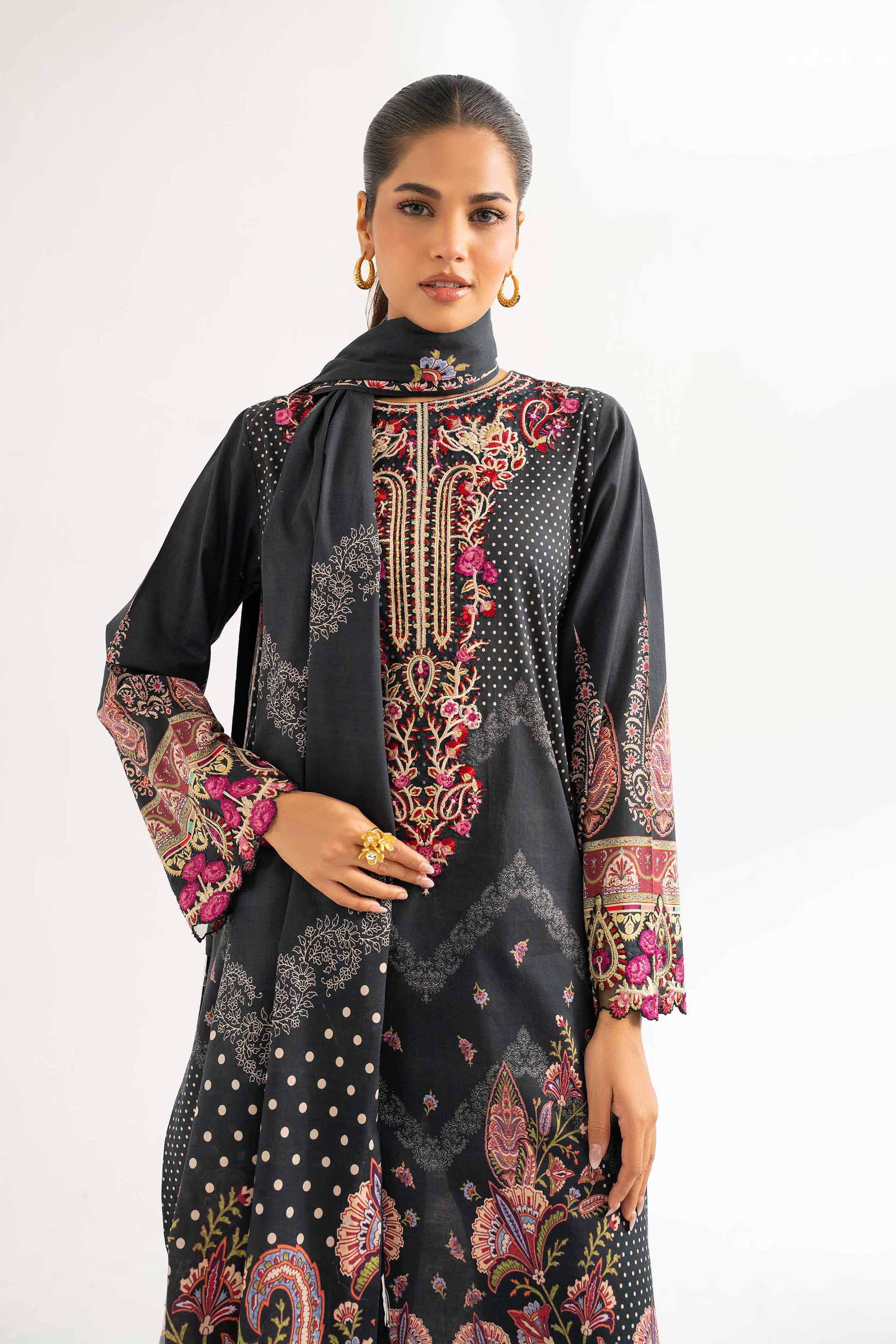 NISHATUAE - Black Embroidered Lawn 3-piece Unstitched Suit