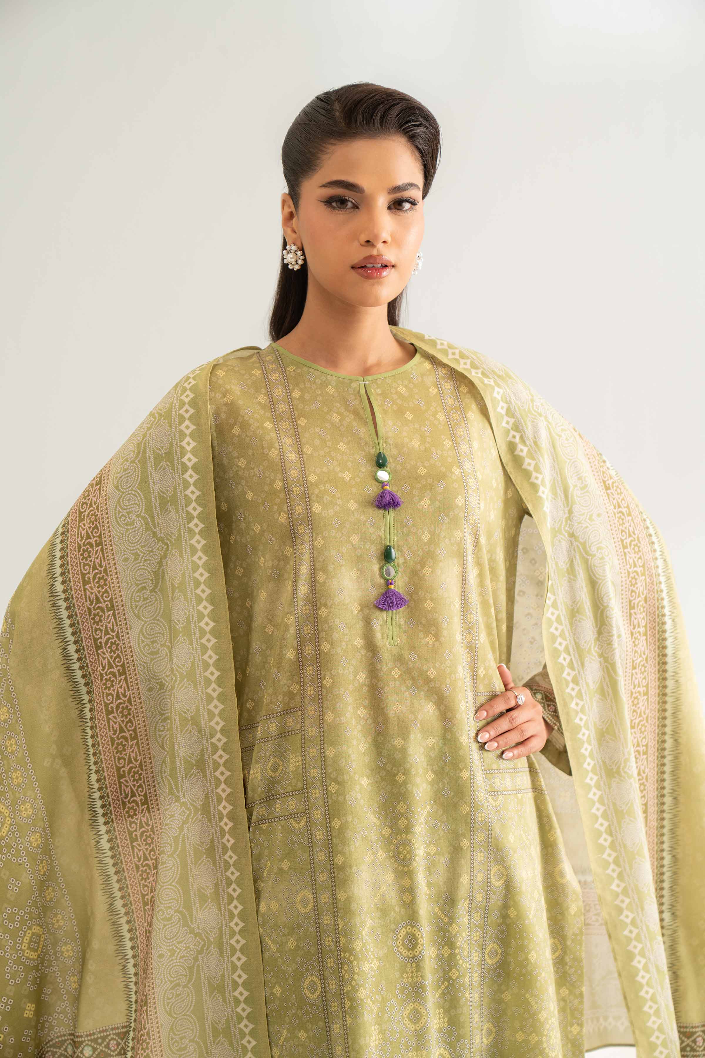 NISHATUAE - Green Printed Lawn 3-piece Unstitched Suit