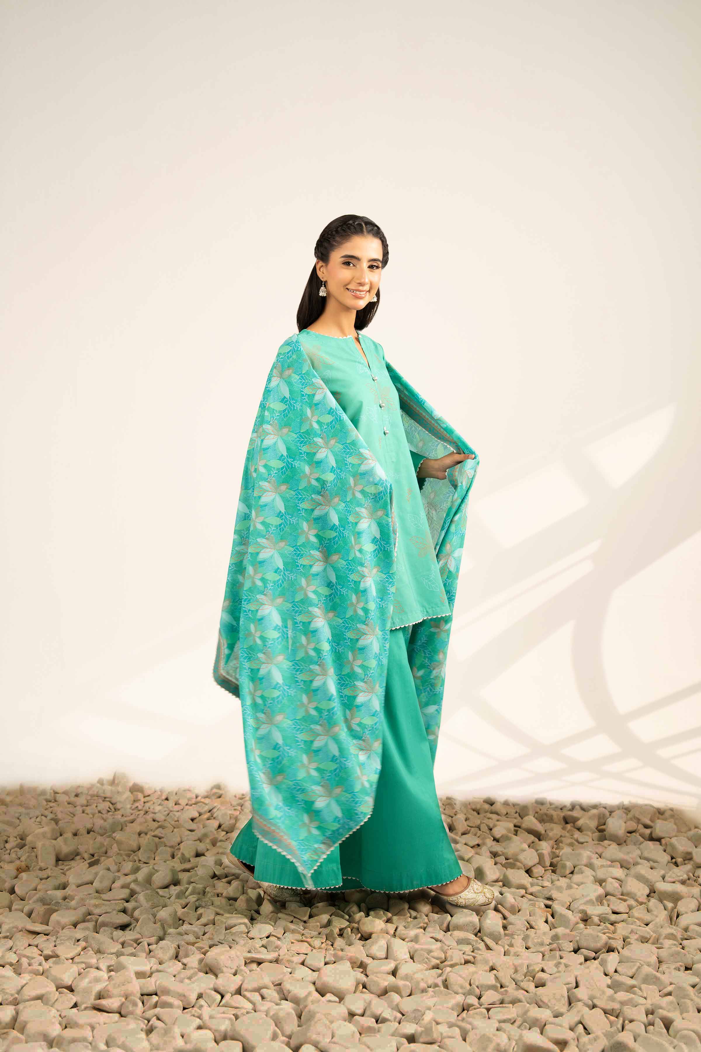 NISHATUAE - Green Printed Lawn 3-piece Unstitched Suit