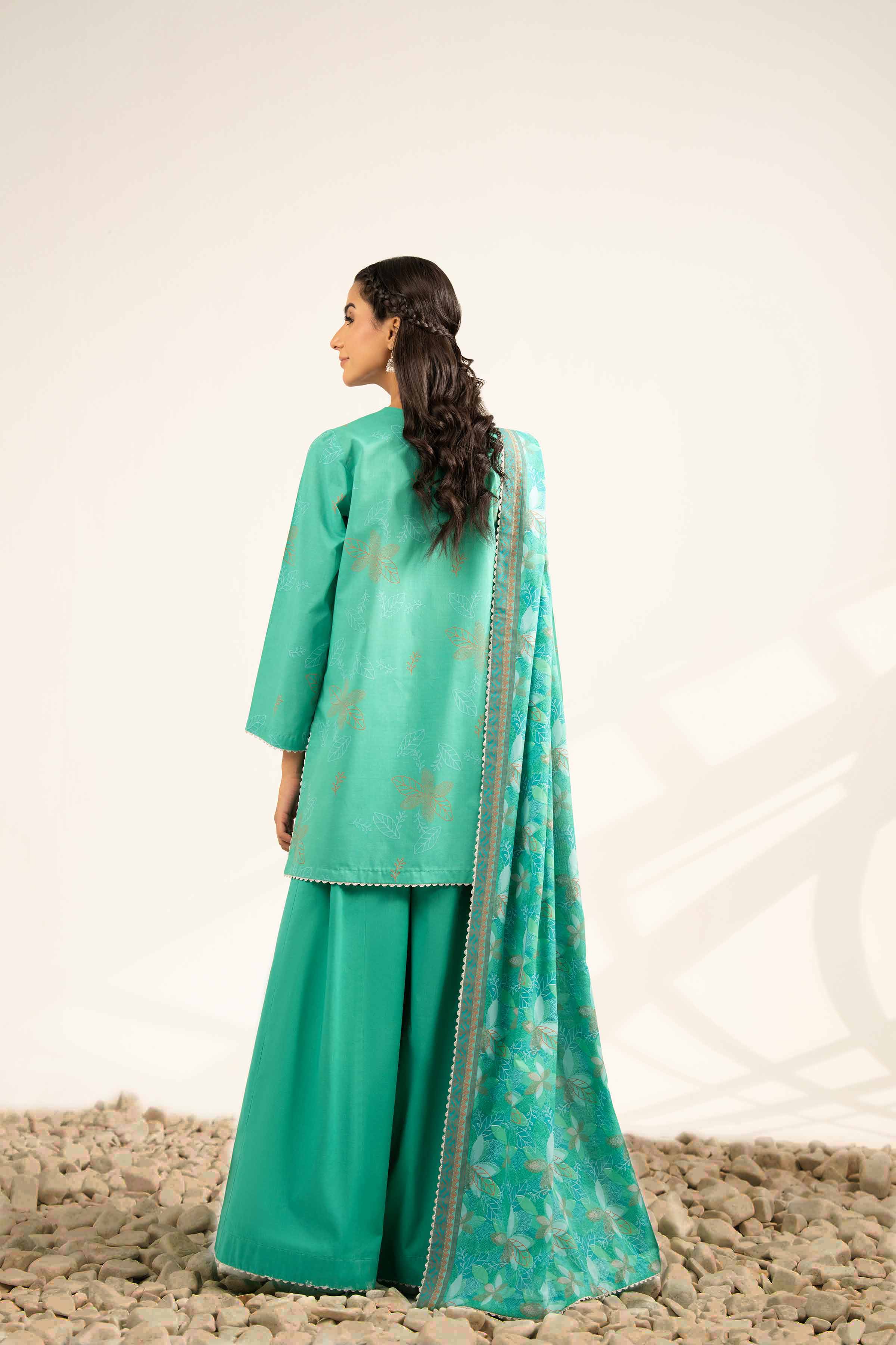 NISHATUAE - Green Printed Lawn 3-piece Unstitched Suit