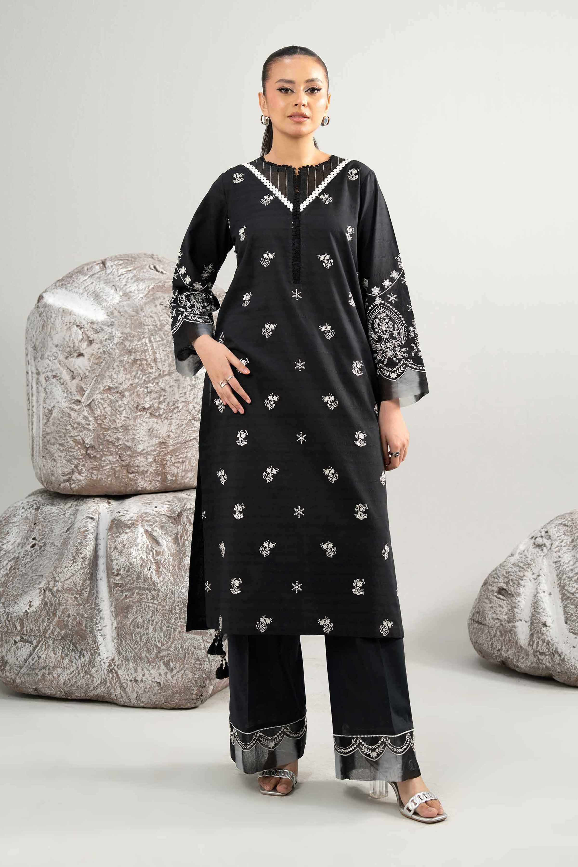 2 Piece - Embroidered Suit - 42501996