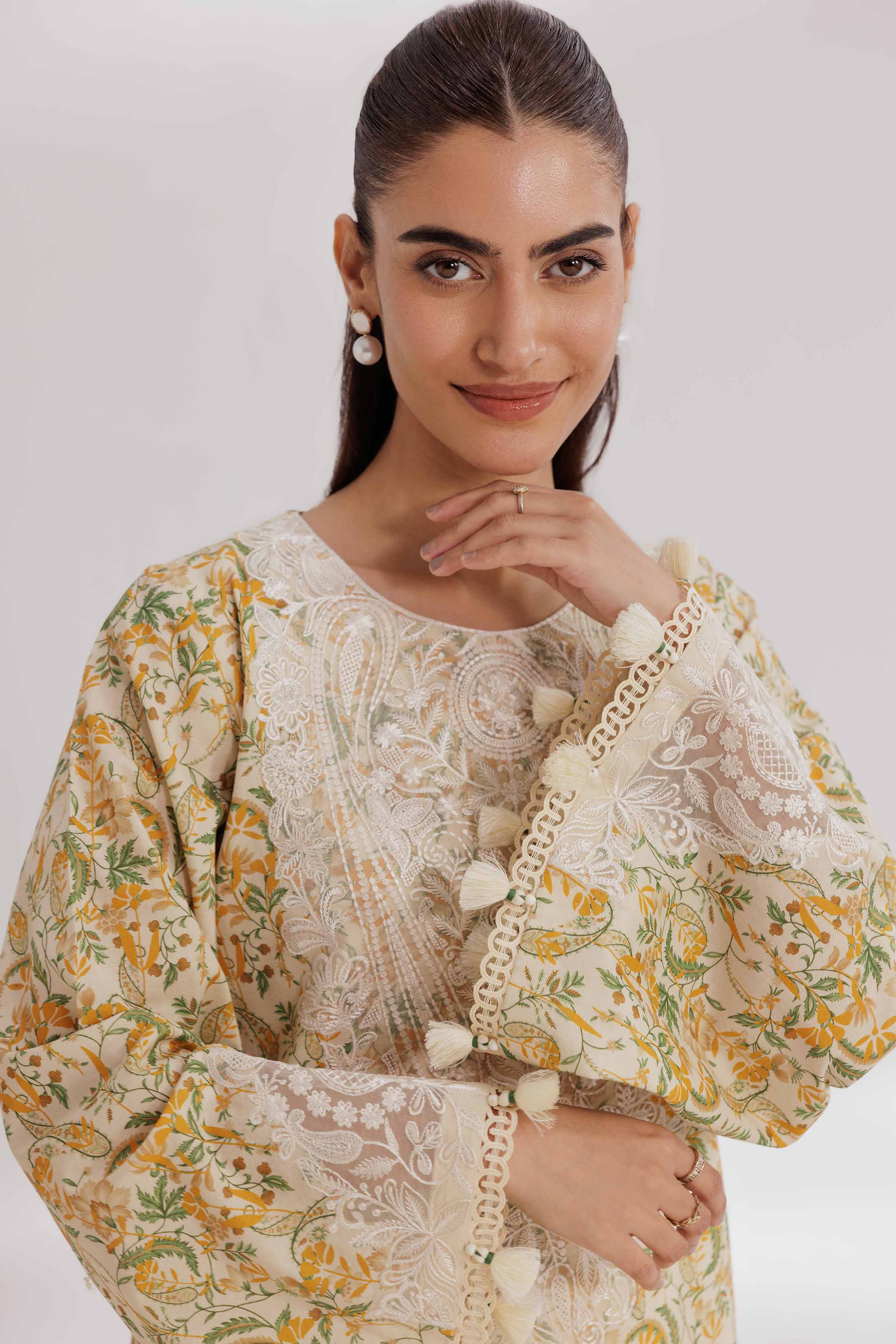 2 Piece - Printed Embroidered Suit - 42502070