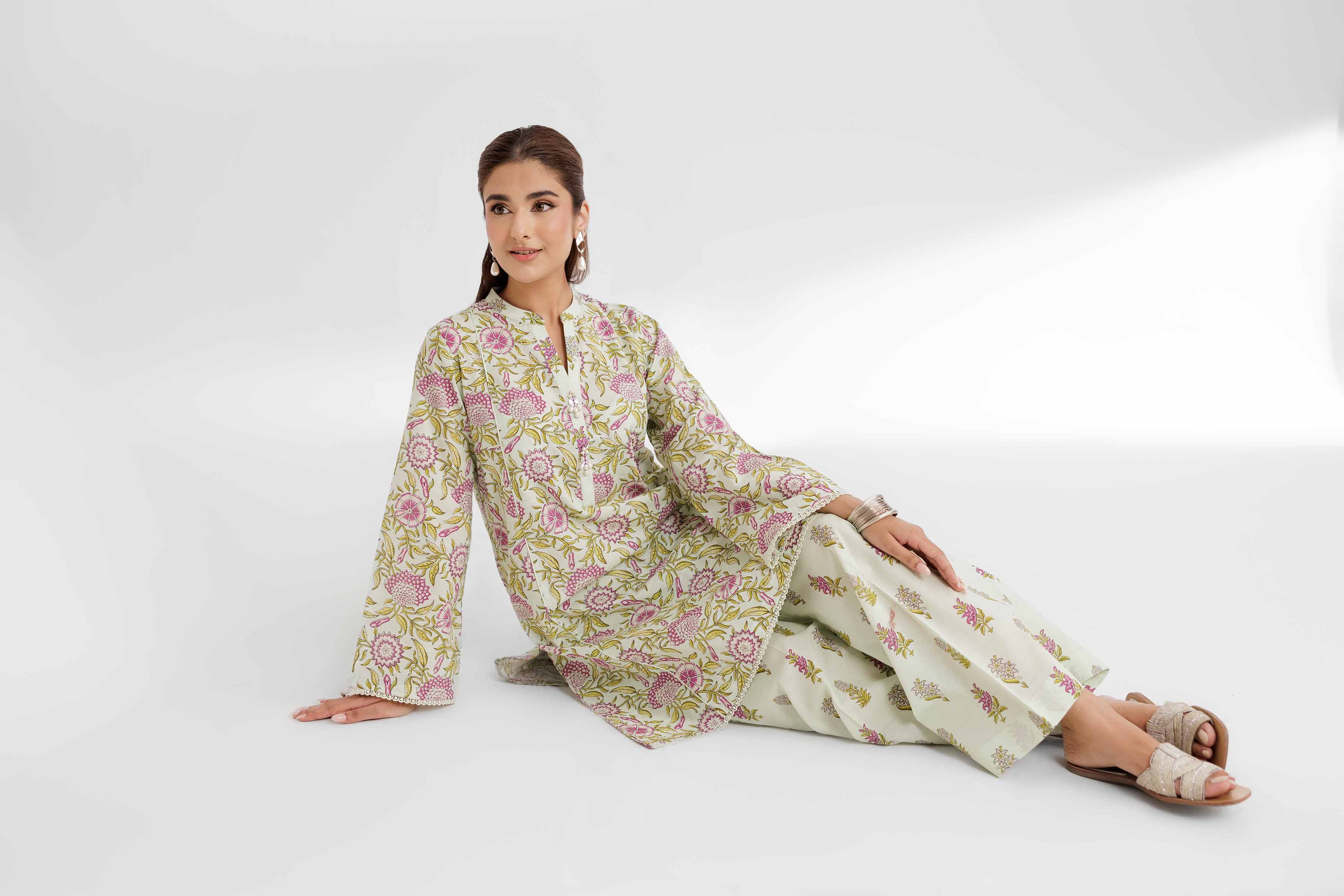 NISHATUAE - Green Printed Lawn 2-piece Unstitched Dress