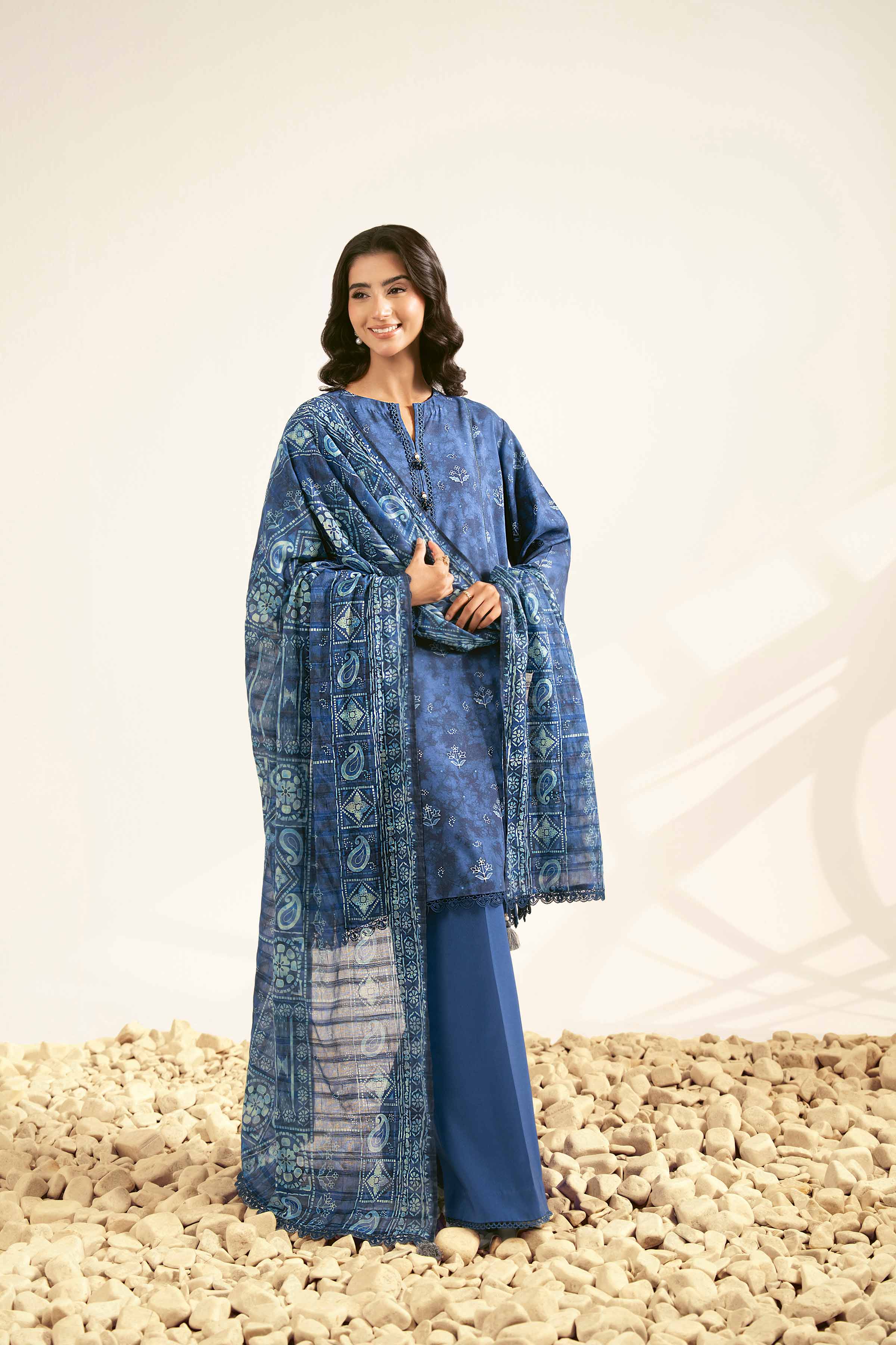 NISHATUAE - Blue Printed Lawn 3-piece Unstitched Suit