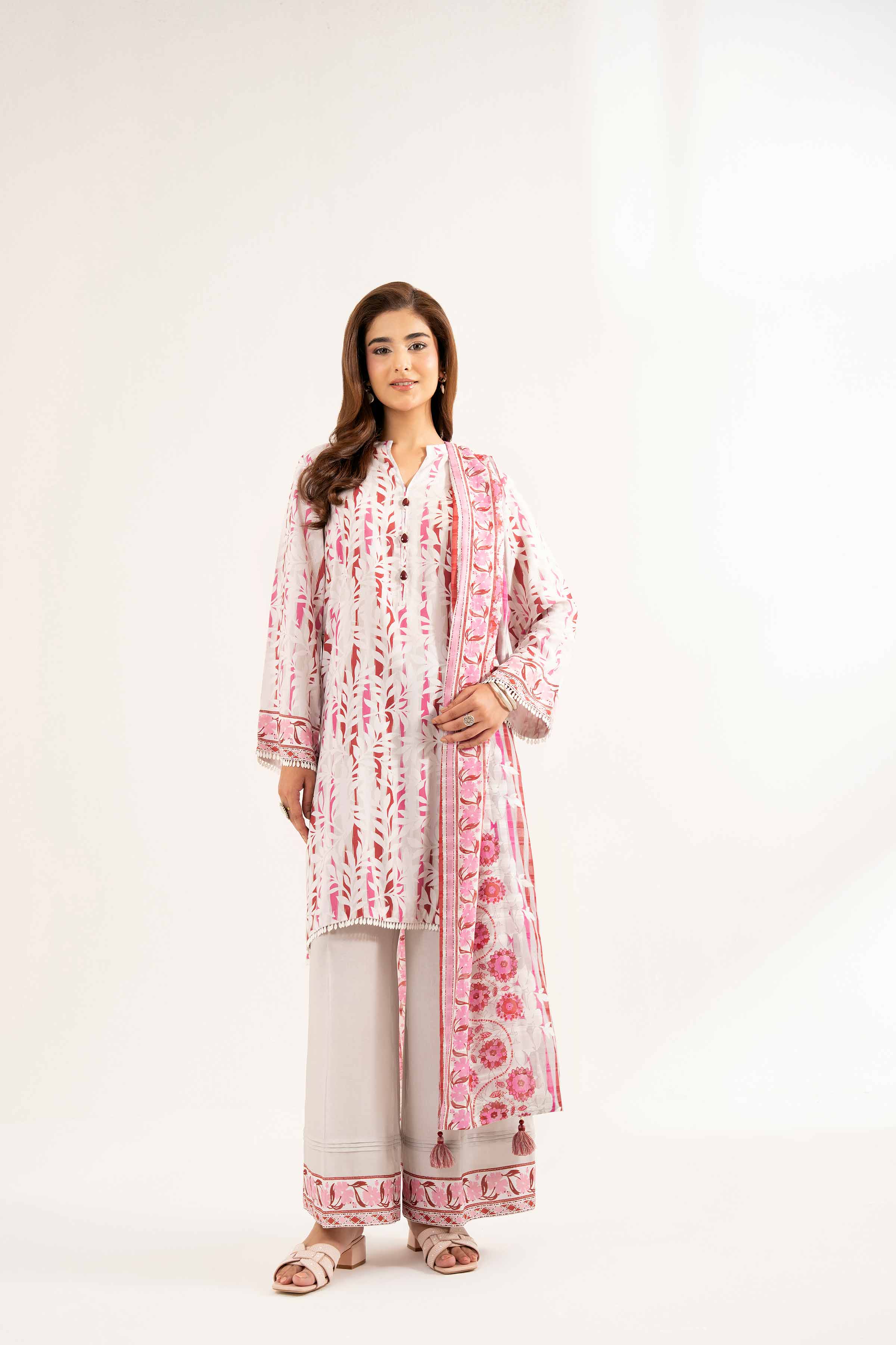 NISHATUAE - White Printed Lawn 3-piece Unstitched Suit
