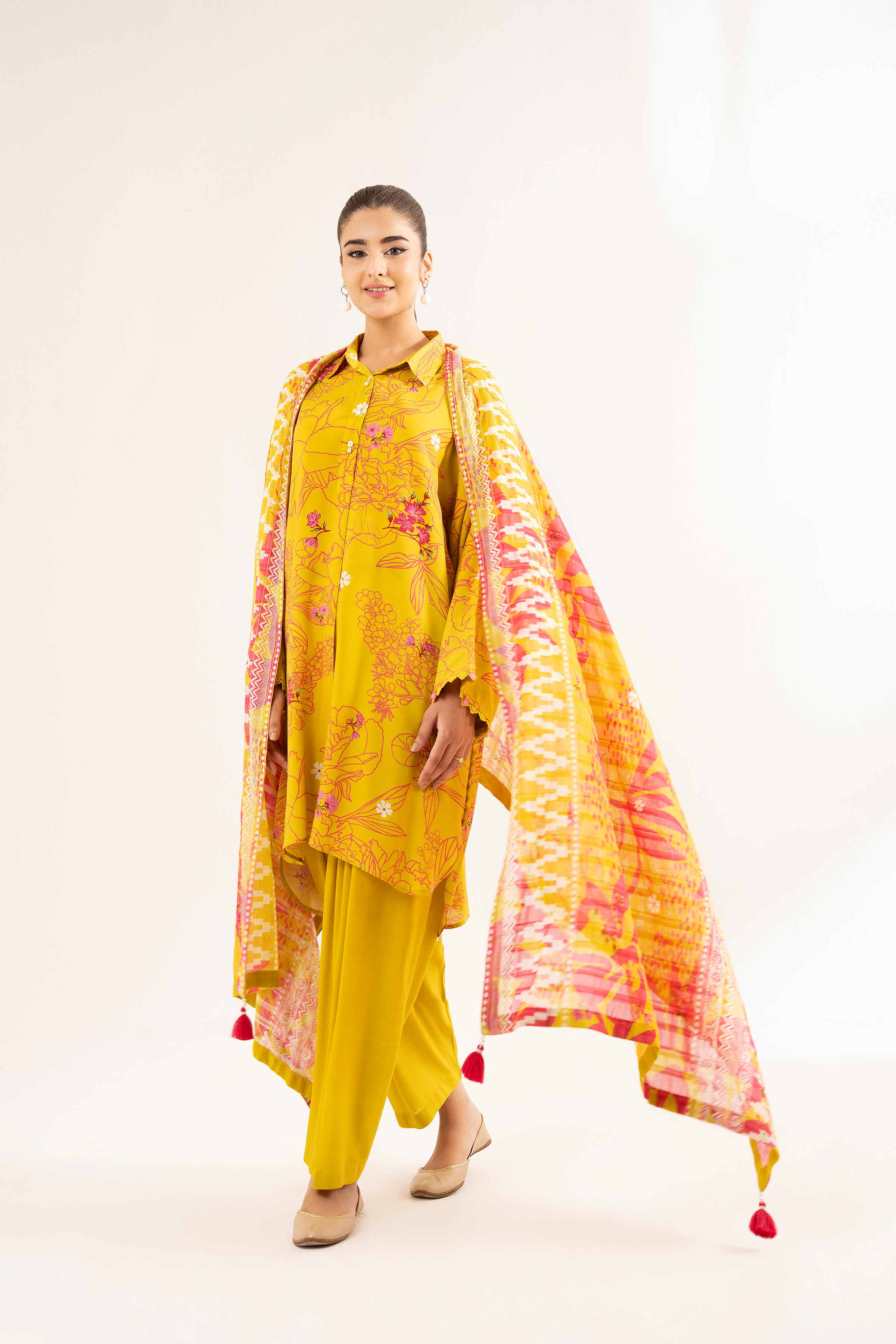 NISHATUAE - Green Printed Lawn 3-piece Unstitched Suit