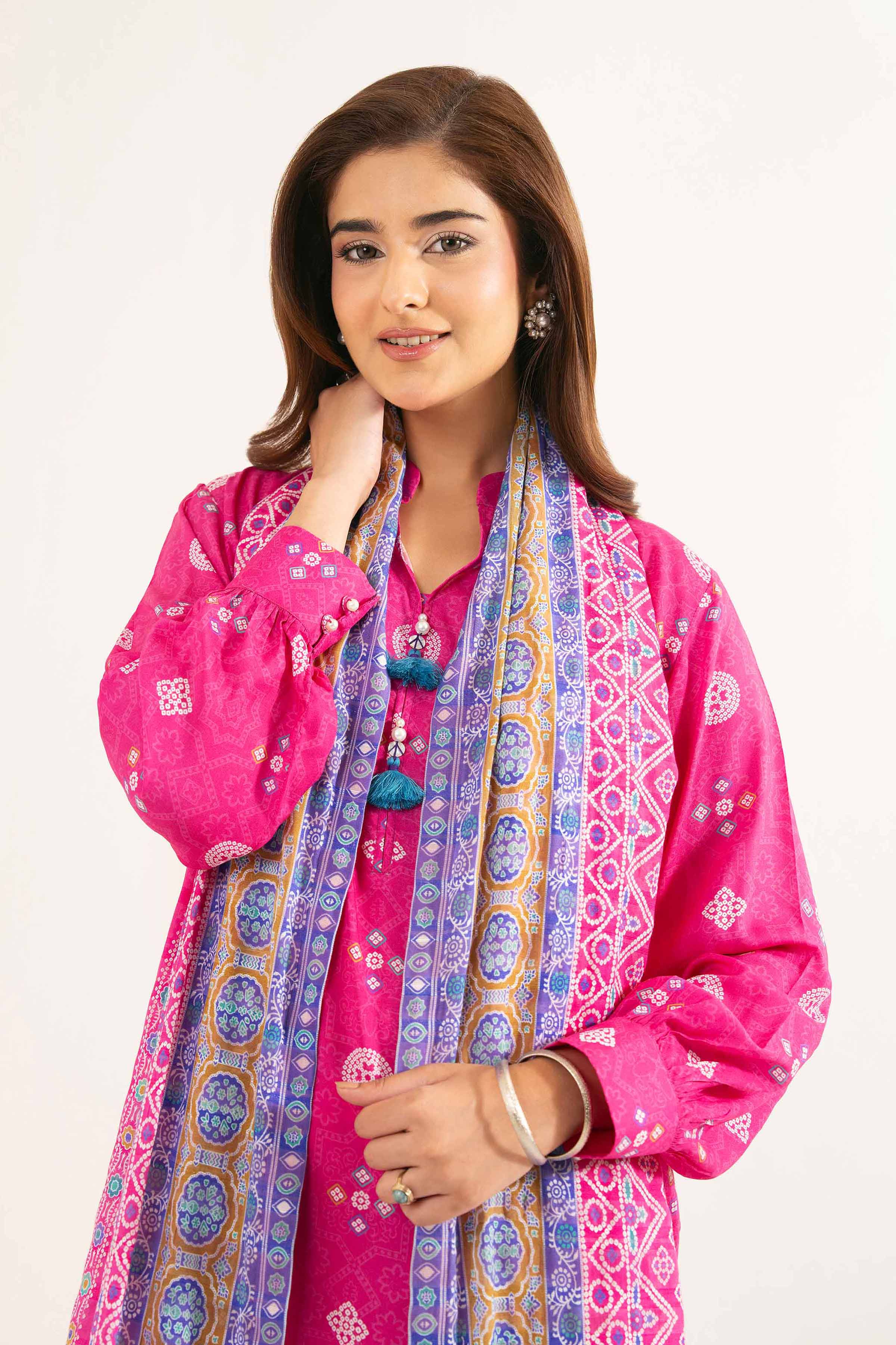 NISHATUAE - Pink Printed Lawn 3-piece Unstitched Suit
