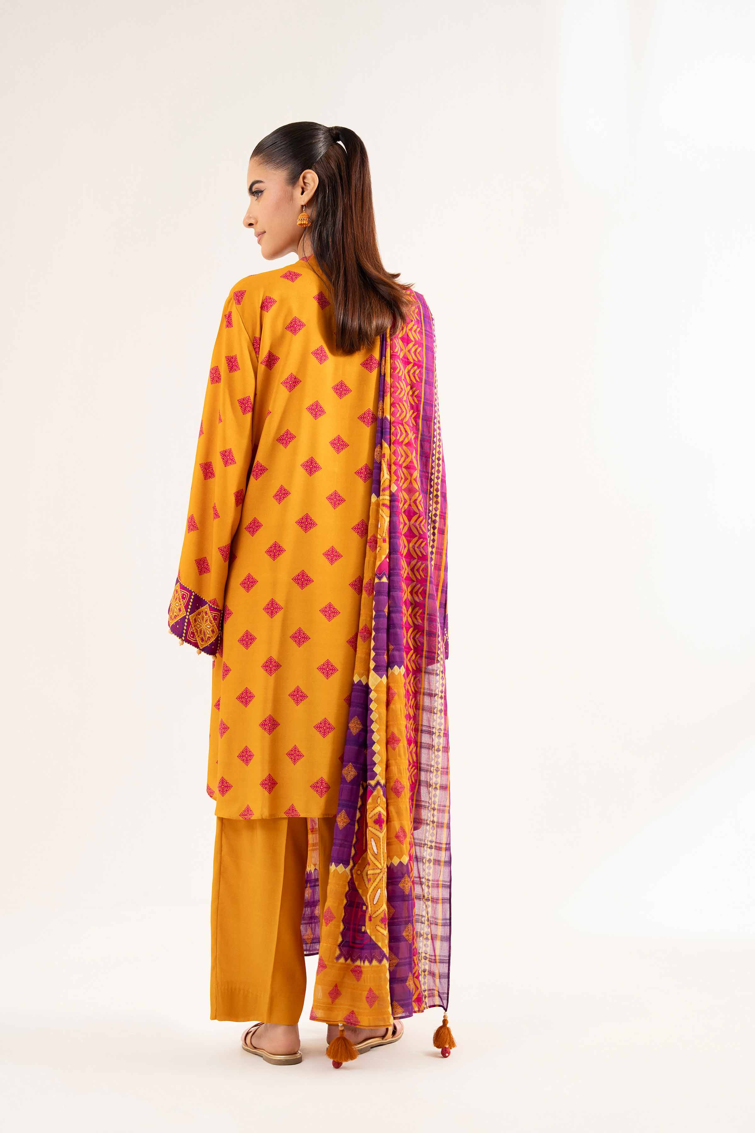 NISHATUAE - Mustard Printed Lawn 3-piece Unstitched Suit