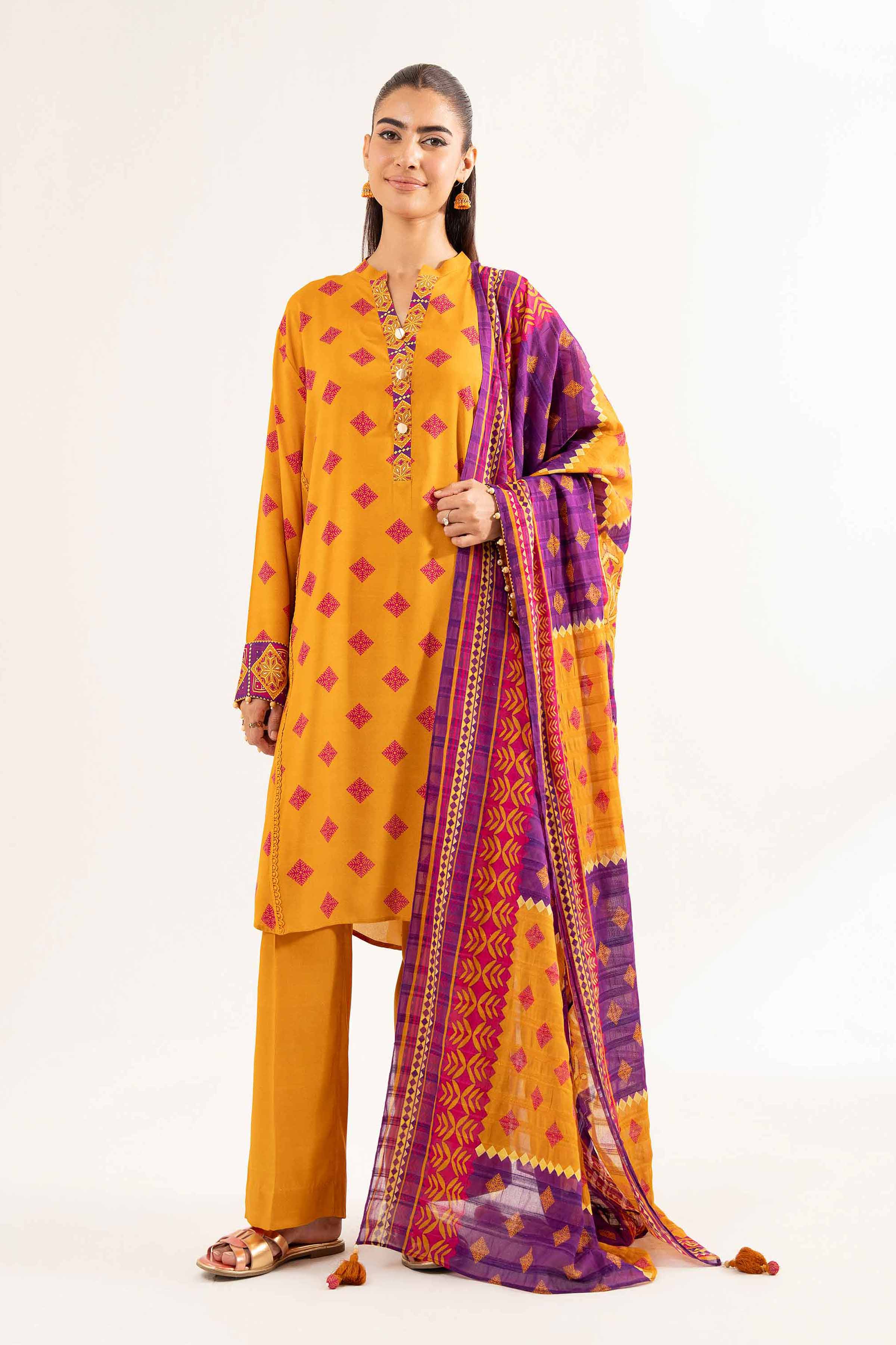NISHATUAE - Mustard Printed Lawn 3-piece Unstitched Suit