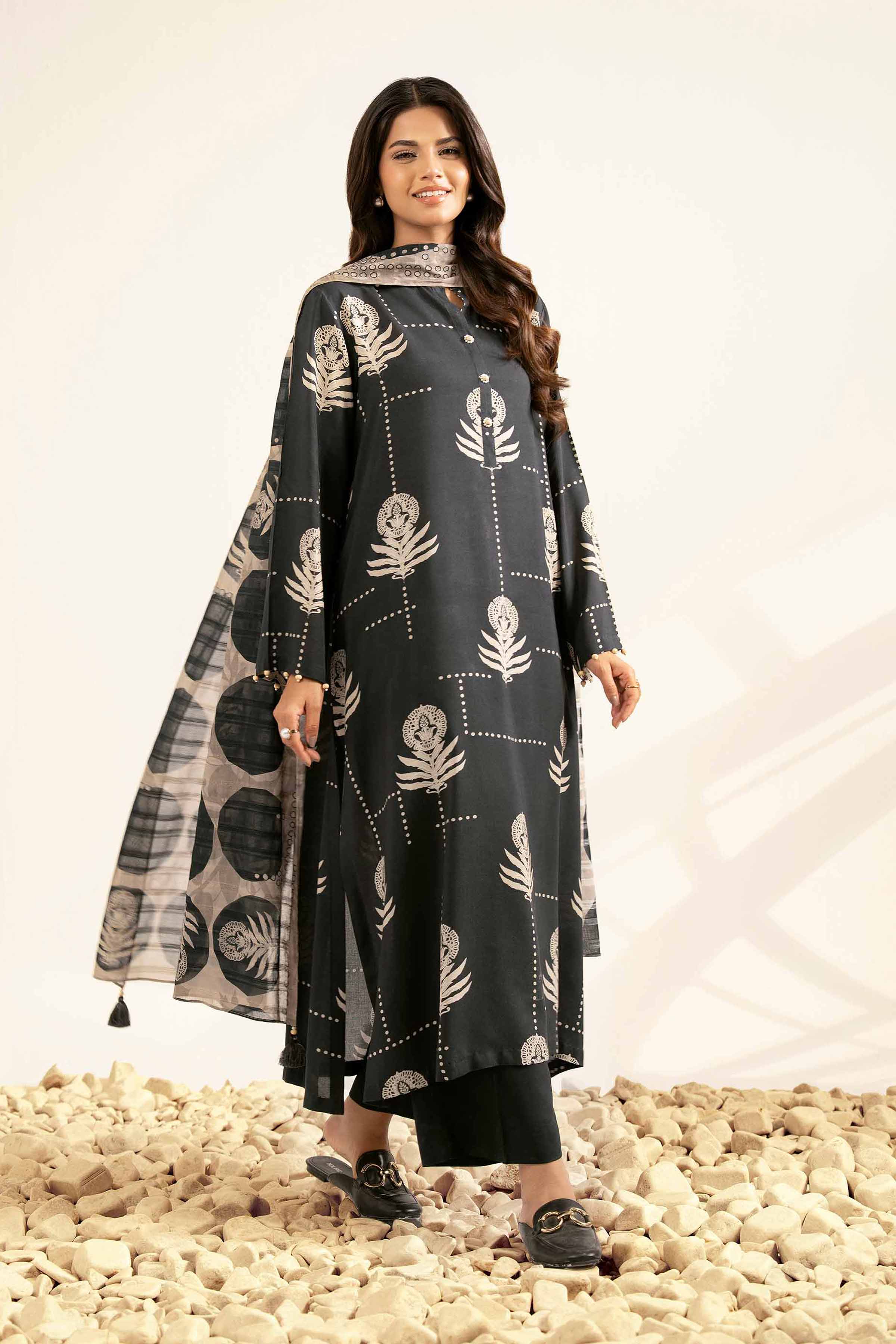 NISHATUAE - Black Printed Lawn 3-piece Unstitched Suit