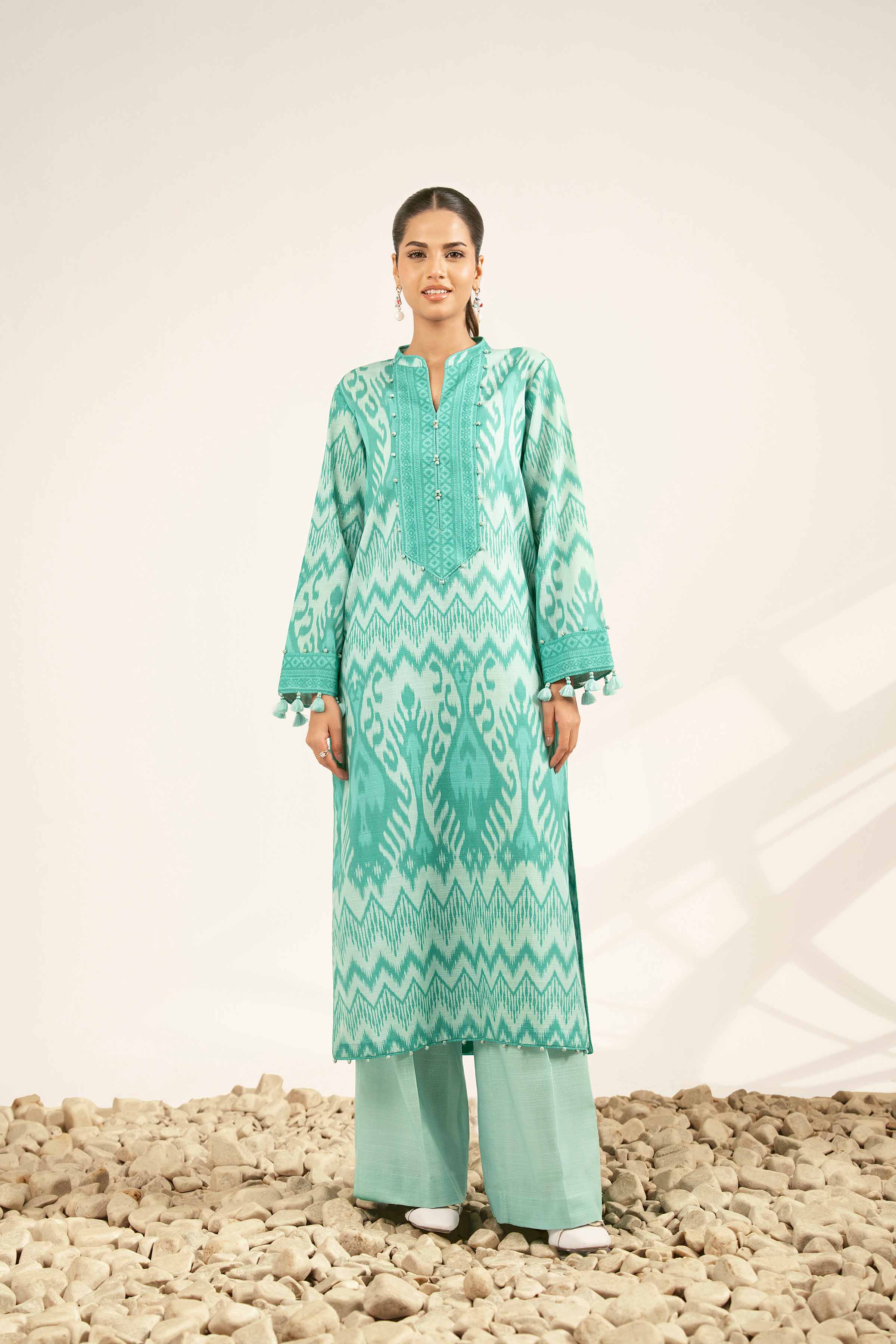 NISHATUAE - Green Printed Khaddar 2-piece Unstitched Dress