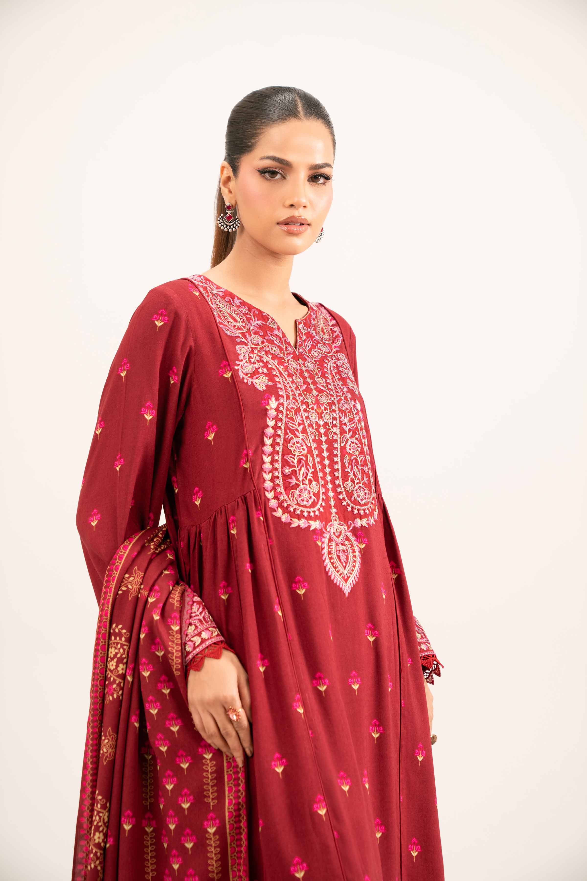 NISHATUAE - Maroon Embroidered Linen 3-piece Unstitched Suit