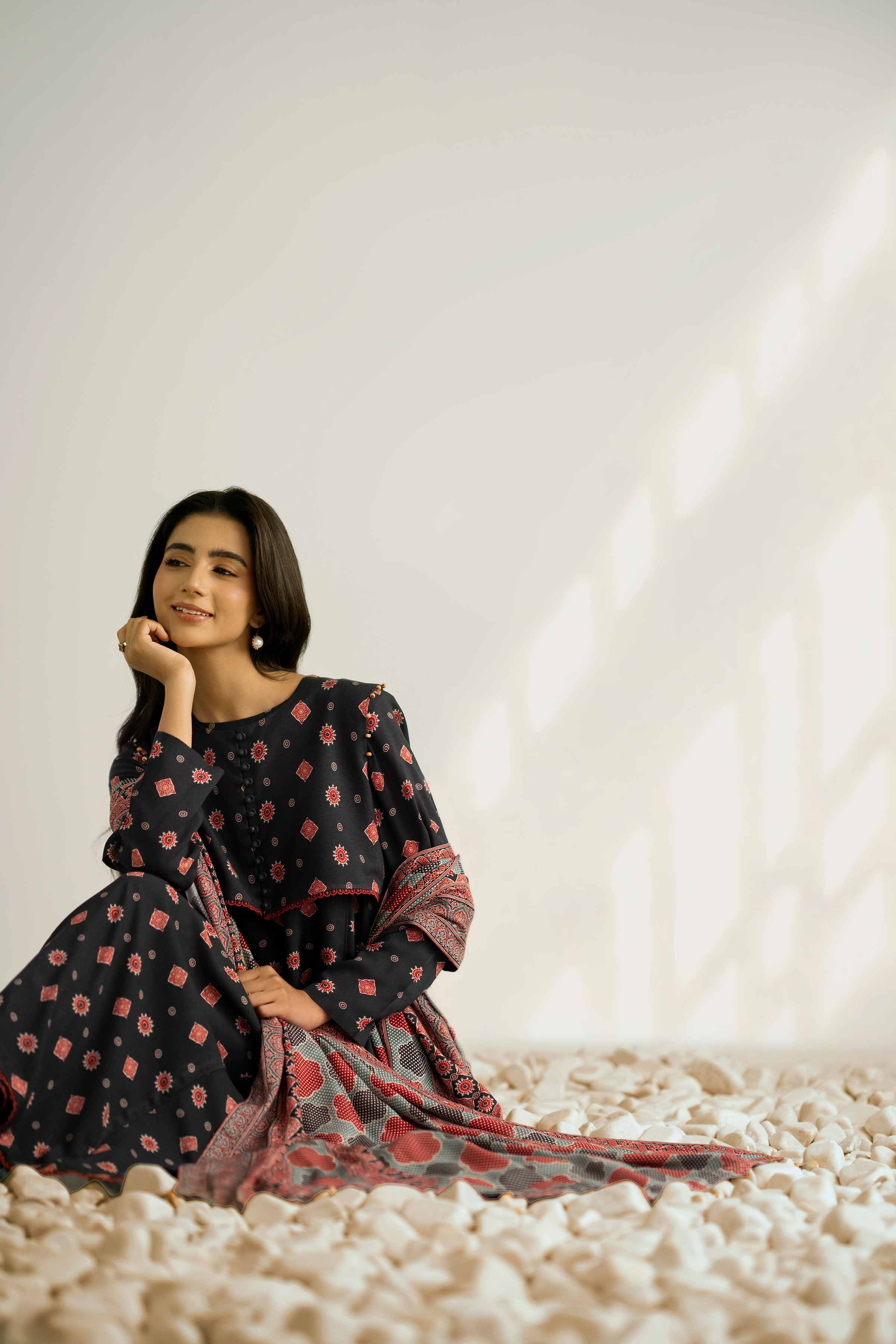 NISHATUAE - Black Printed Linen 3-piece Unstitched Suit