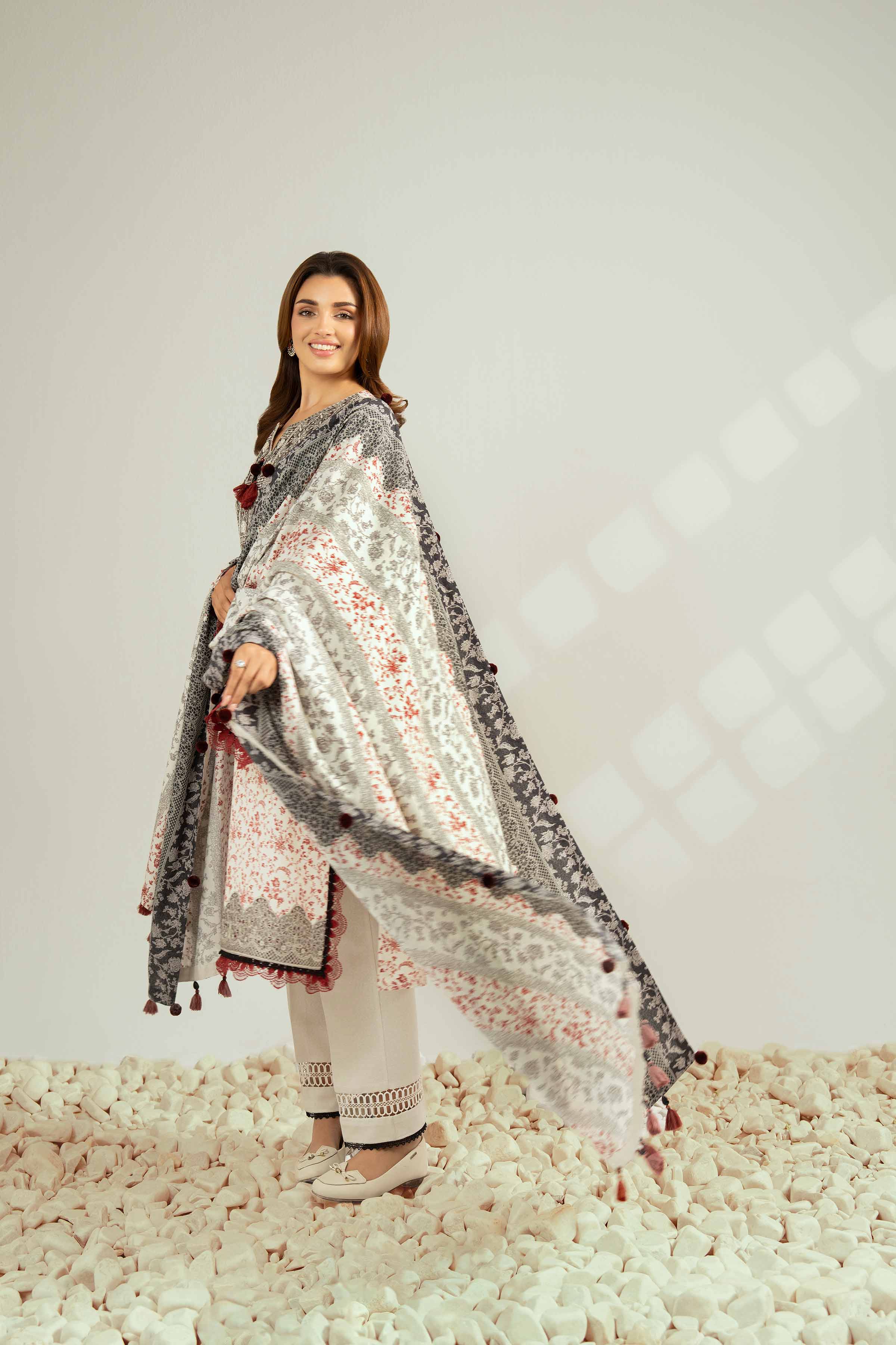 NISHATUAE - Off White Embroidered Karandi 3-piece Unstitched Suit