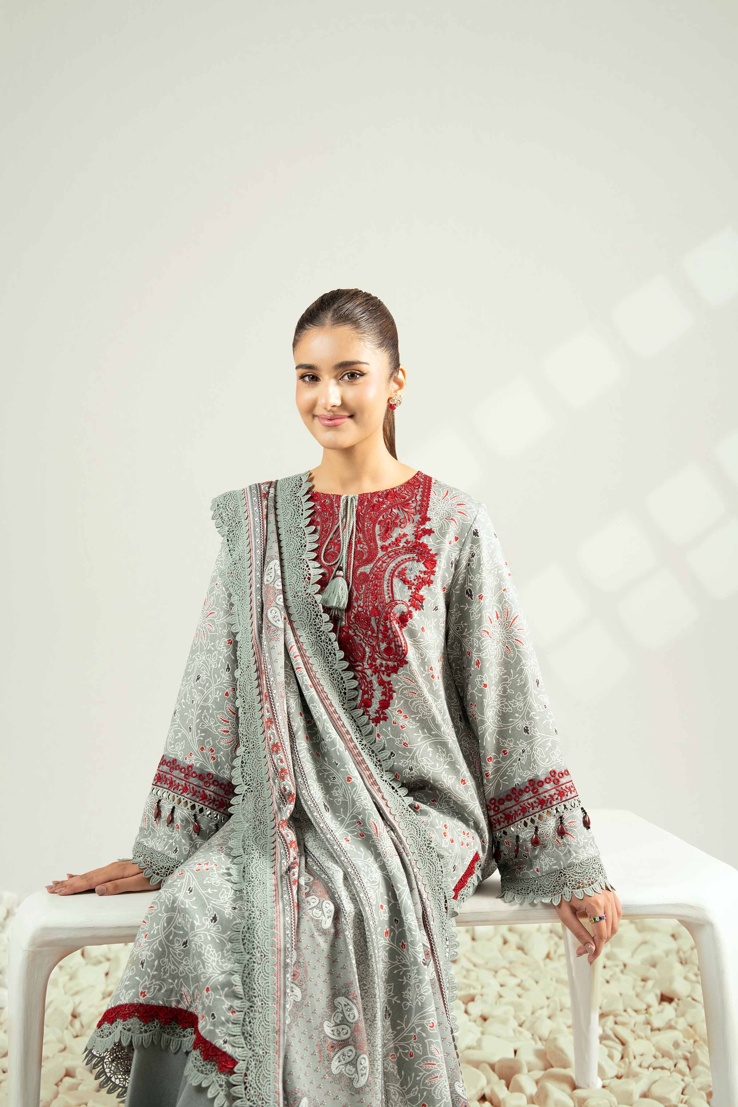 NISHATUAE - Grey Embroidered Karandi 3-piece Unstitched Suit
