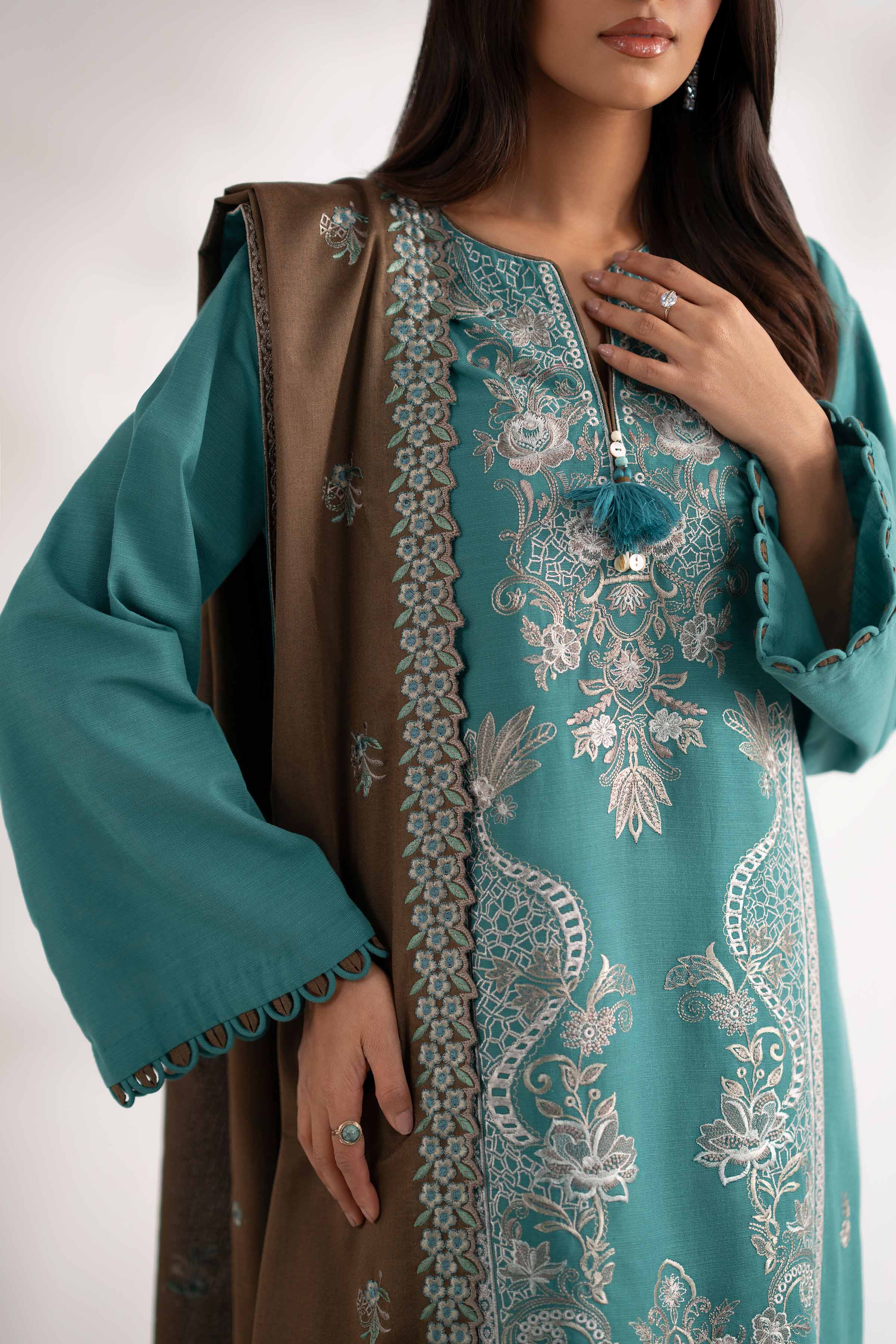 NISHATUAE - Green Embroidered Khaddar 3-piece Unstitched Suit
