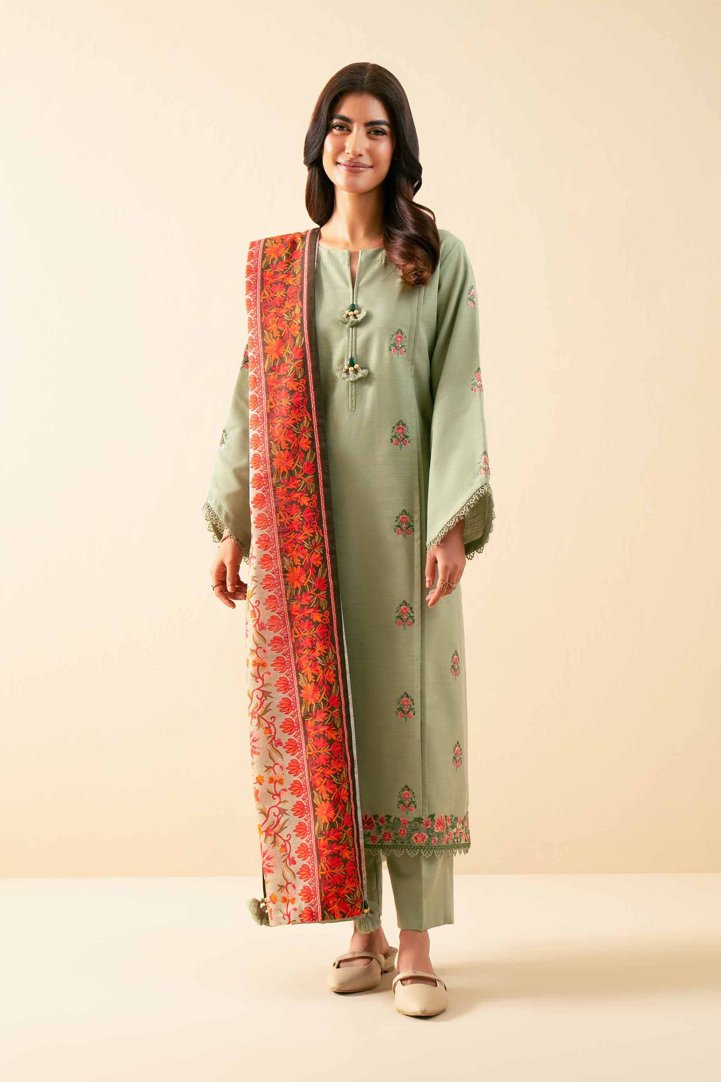 NISHATUAE - Green Embroidered Khaddar 3-piece Unstitched Suit