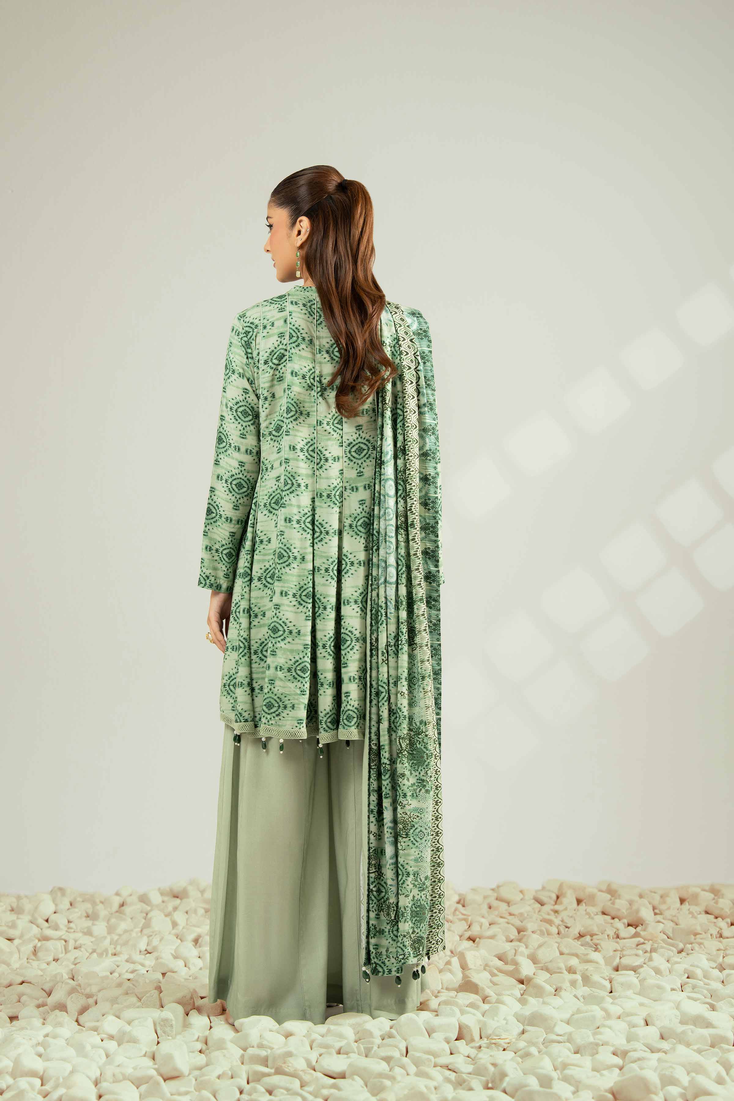 NISHATUAE - Green Printed Linen 3-piece Unstitched Suit