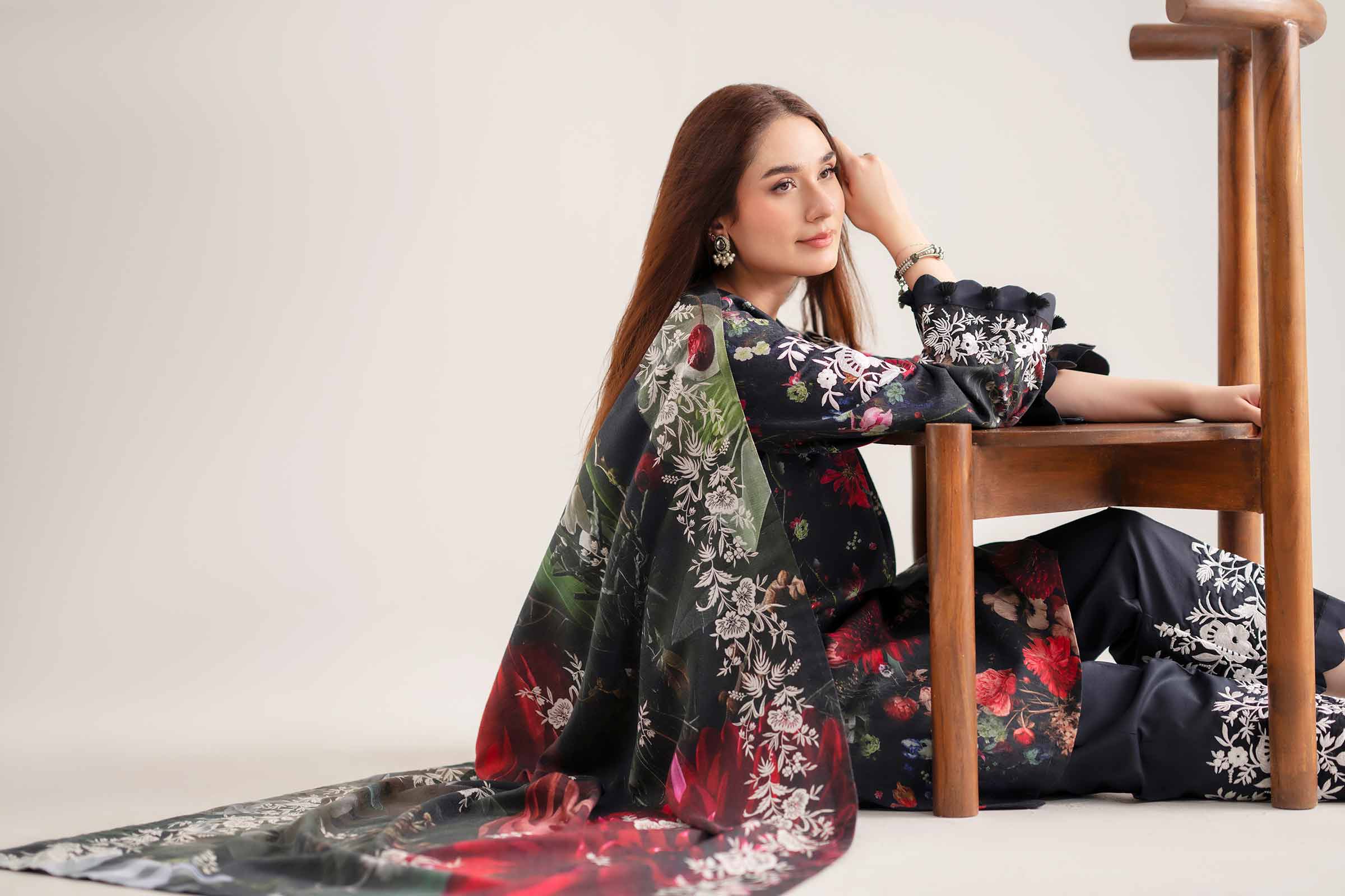 NISHATUAE - Charcoal Embroidered Jacquard 3-piece Unstitched Suit
