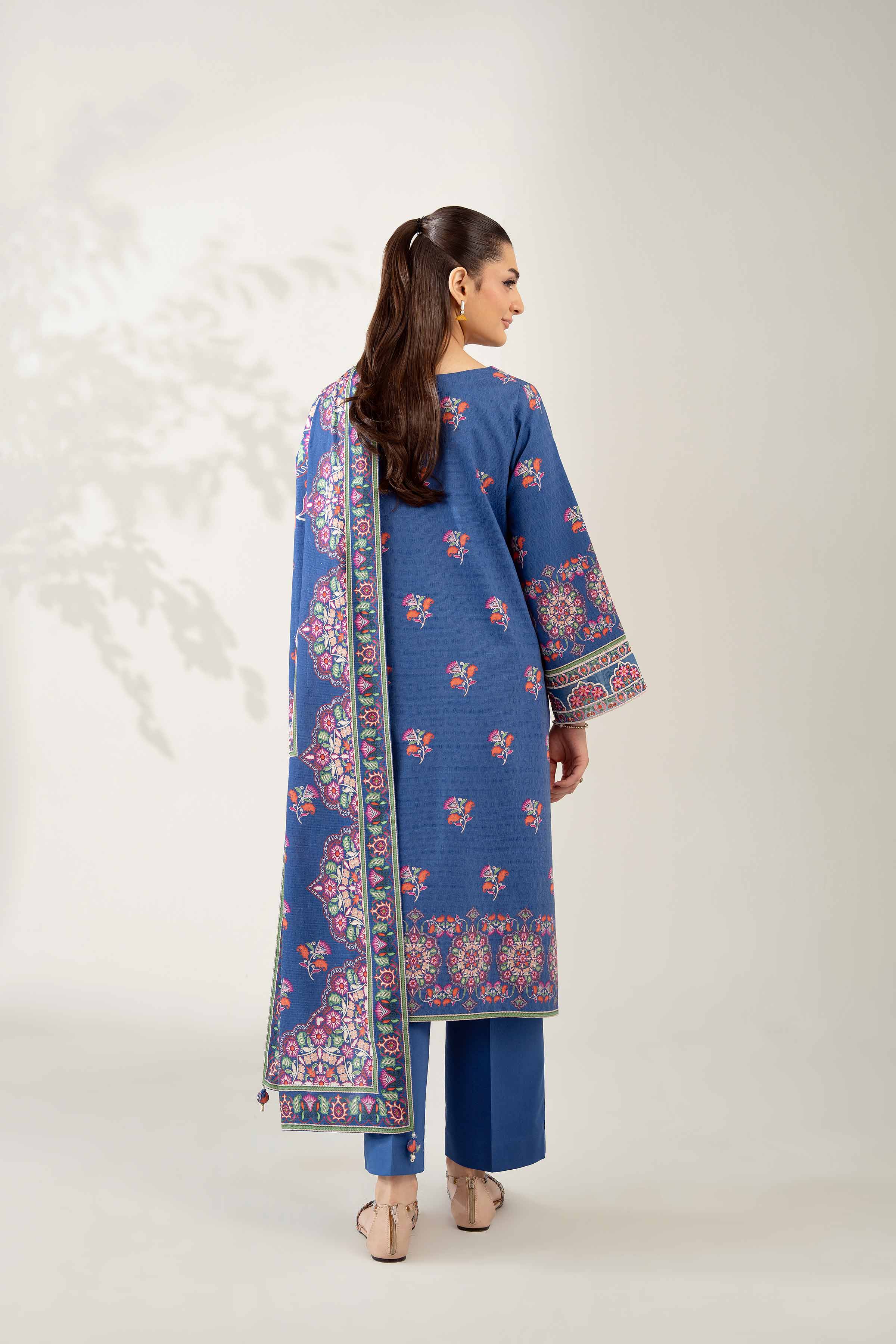 NISHATUAE - Blue Embroidered Jacquard 3-piece Unstitched Suit