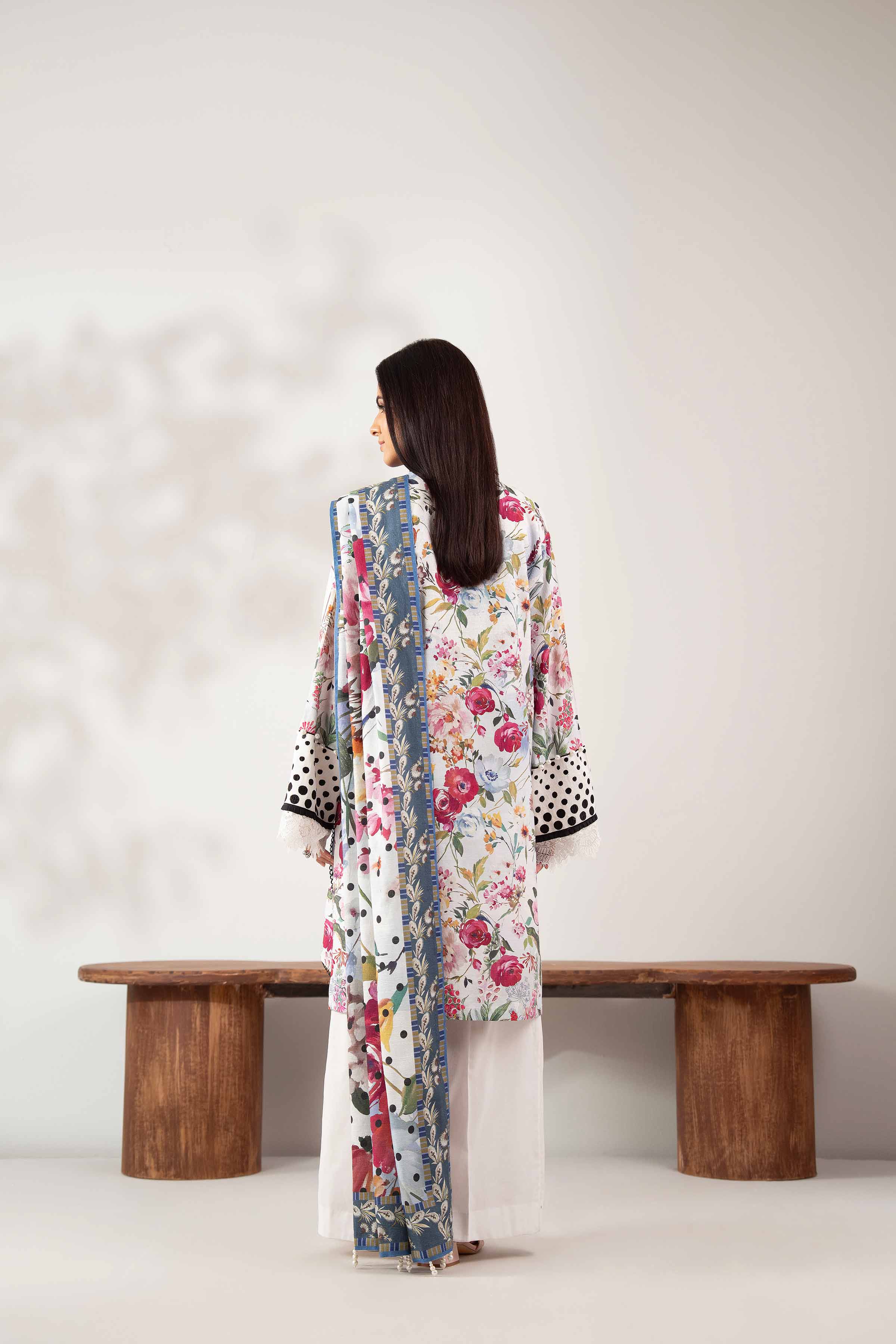 NISHATUAE - Multi Embroidered Jacquard 3-piece Unstitched Suit