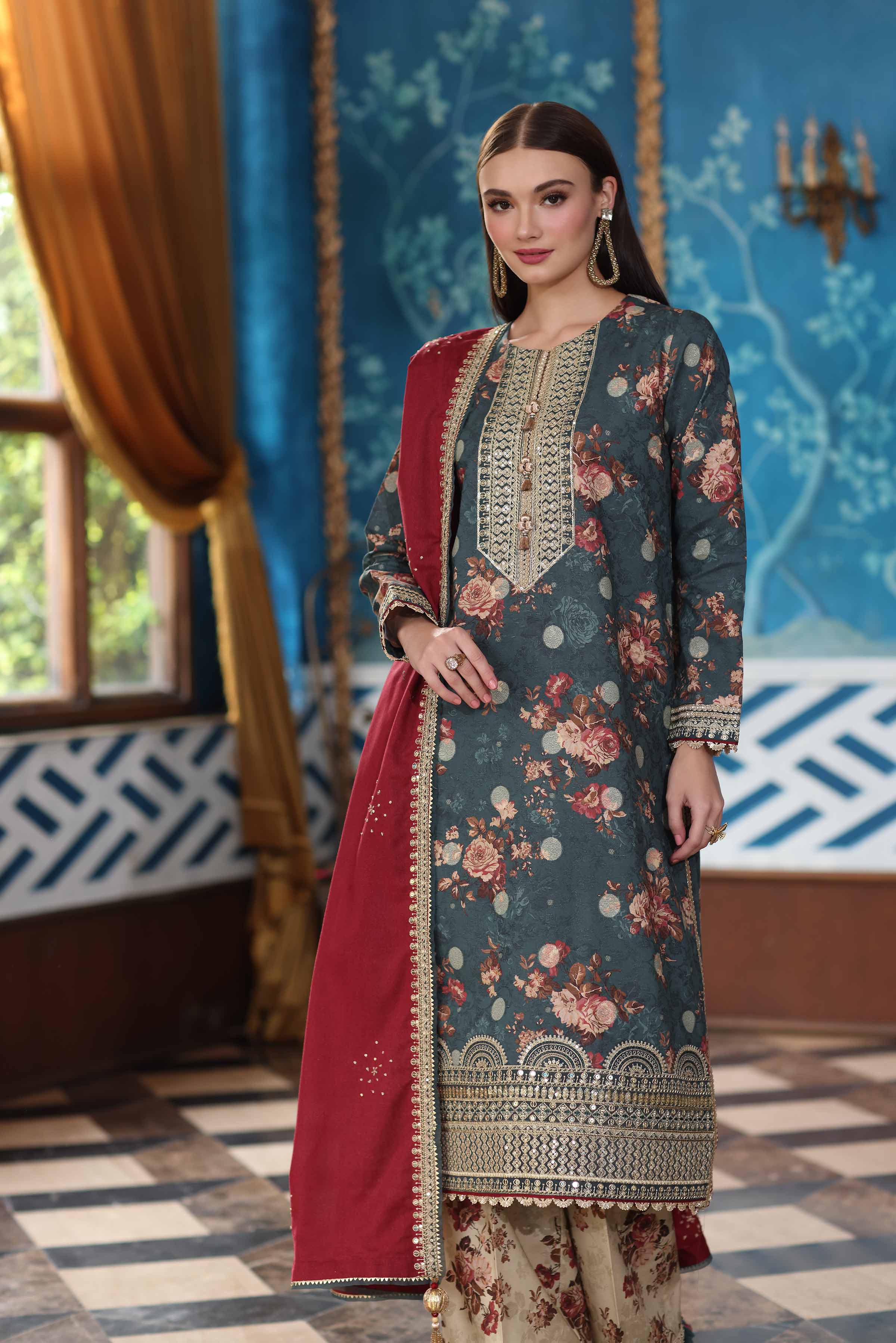NISHATUAE - Green Embroidered Karandi 3-piece Unstitched Suit
