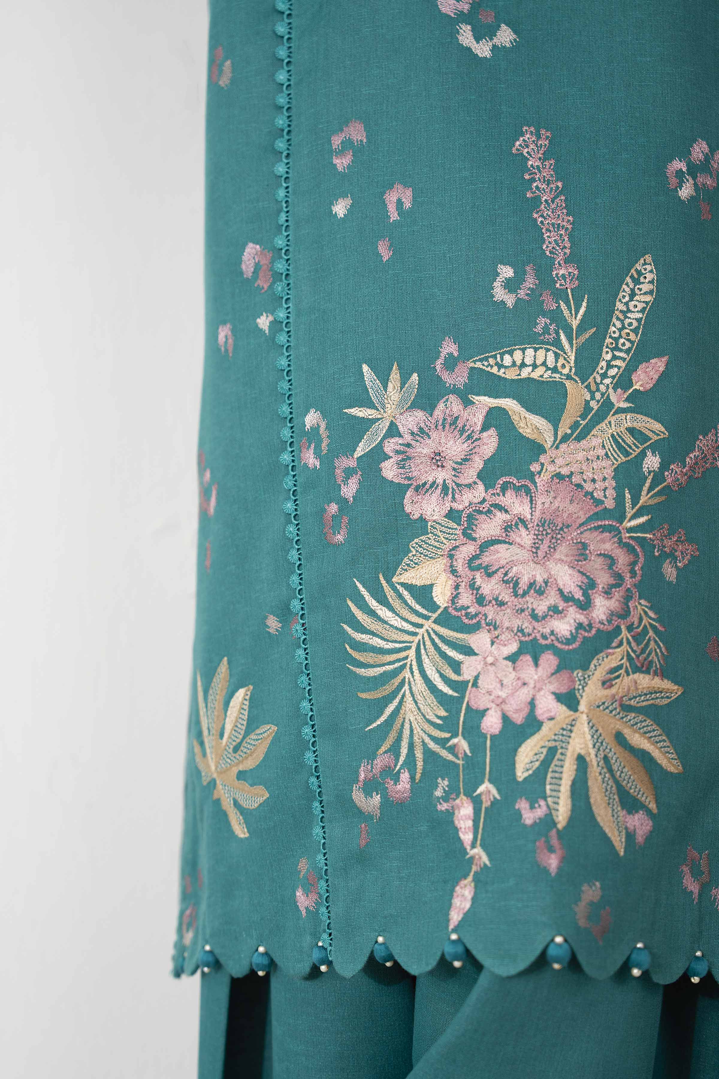 NISHATUAE - Green Embroidered Karandi 2-piece Unstitched Dress