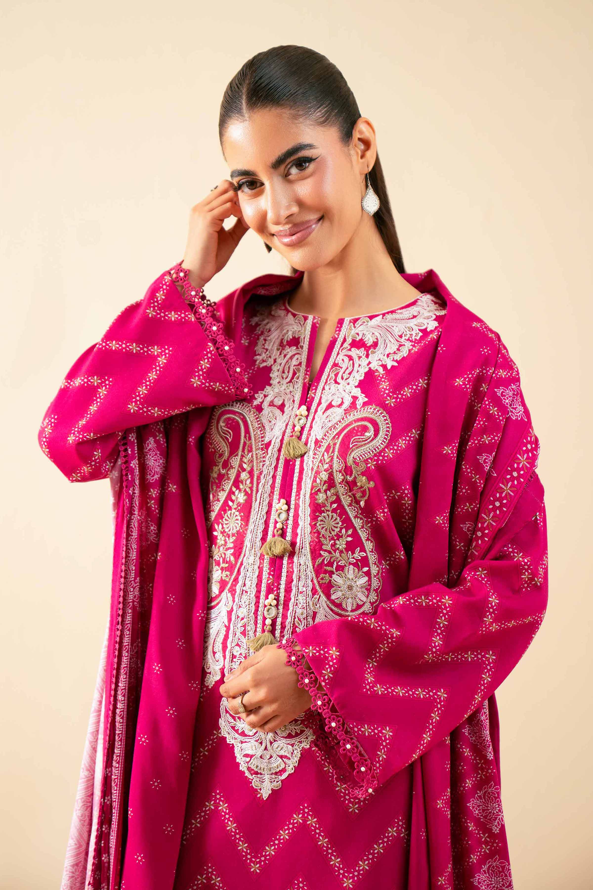 NISHATUAE - Fuchsia Embroidered Linen 3-piece Unstitched Suit