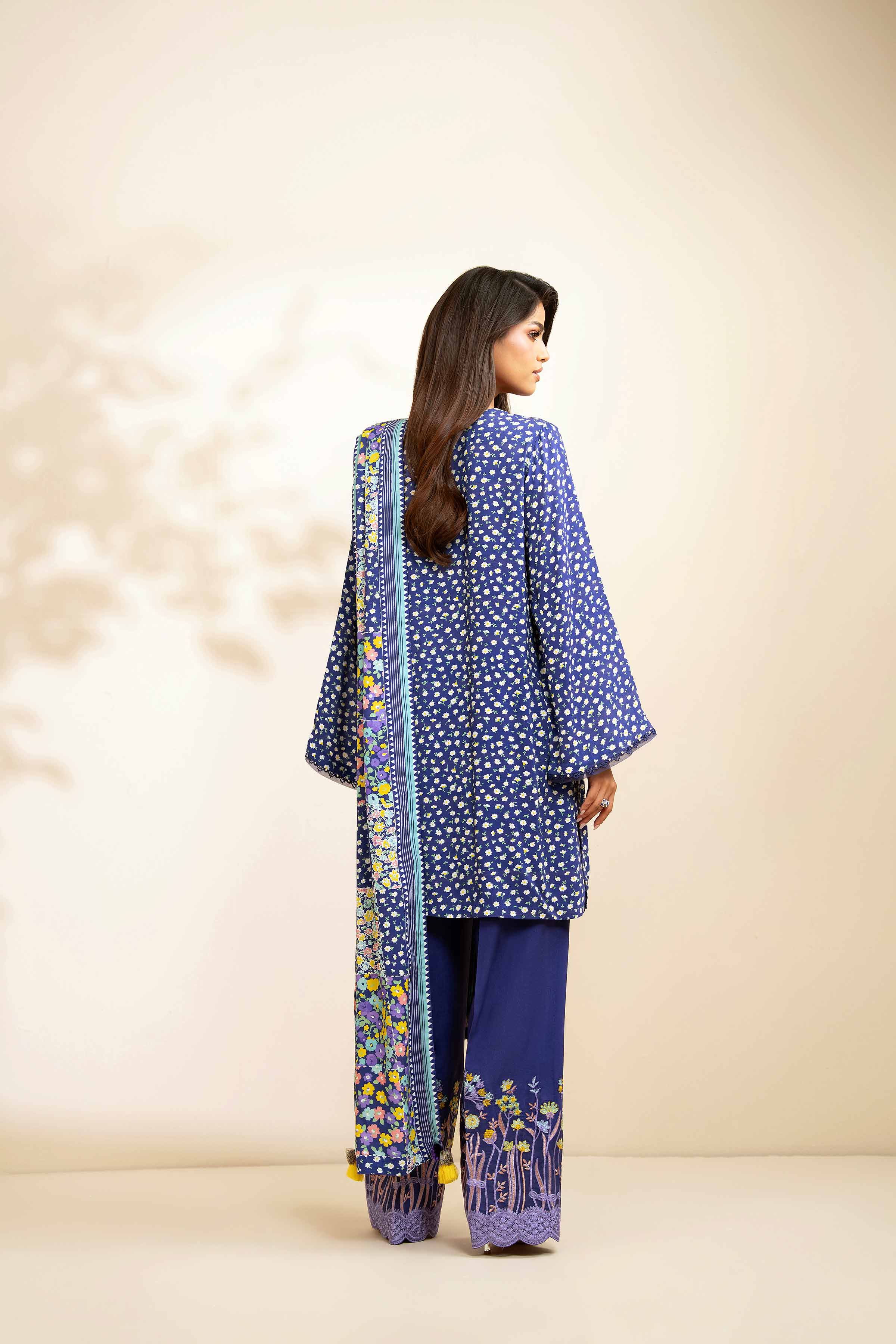 NISHATUAE - Blue Embroidered Linen 3-piece Unstitched Suit