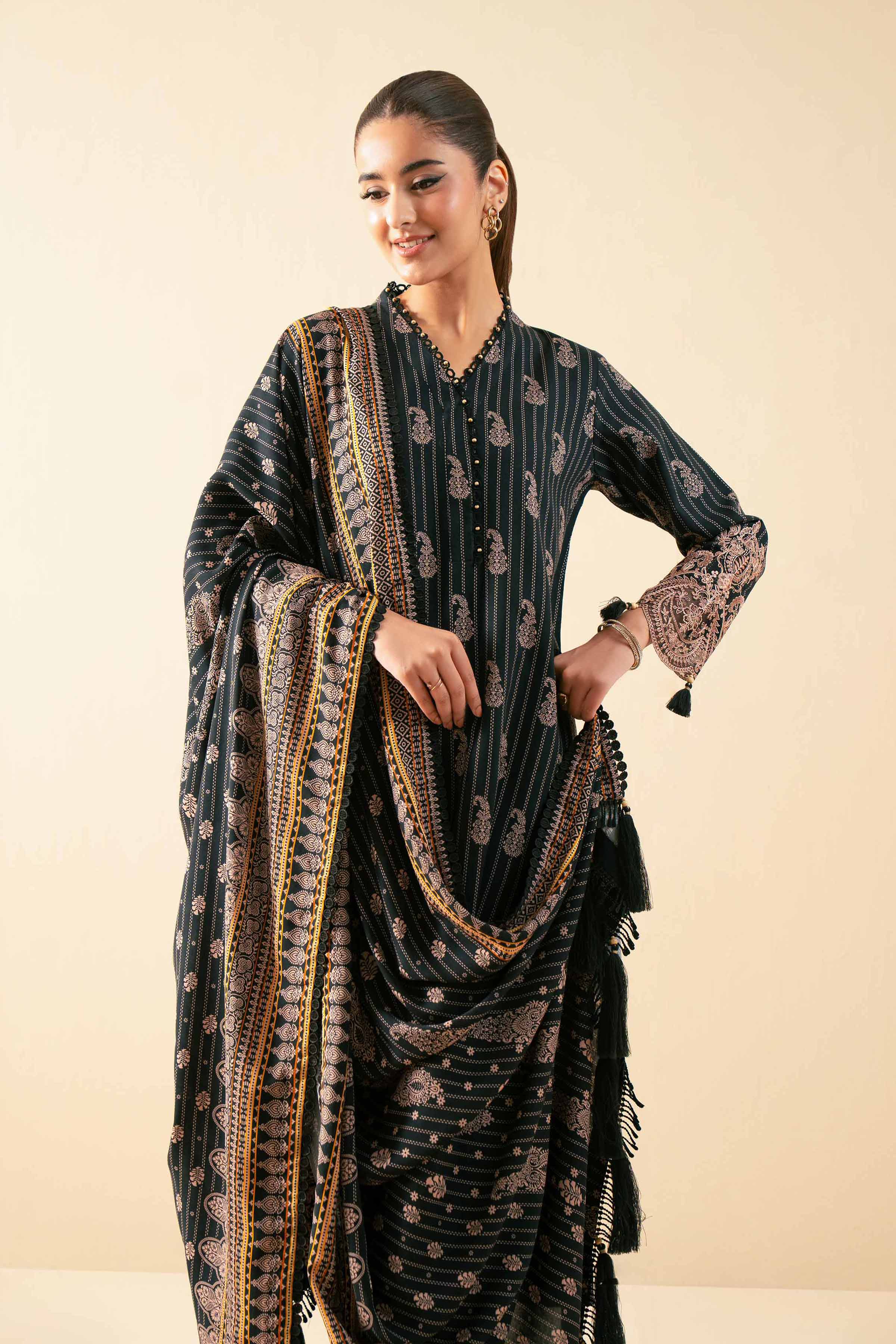 NISHATUAE - Black Embroidered Linen 3-piece Unstitched Suit