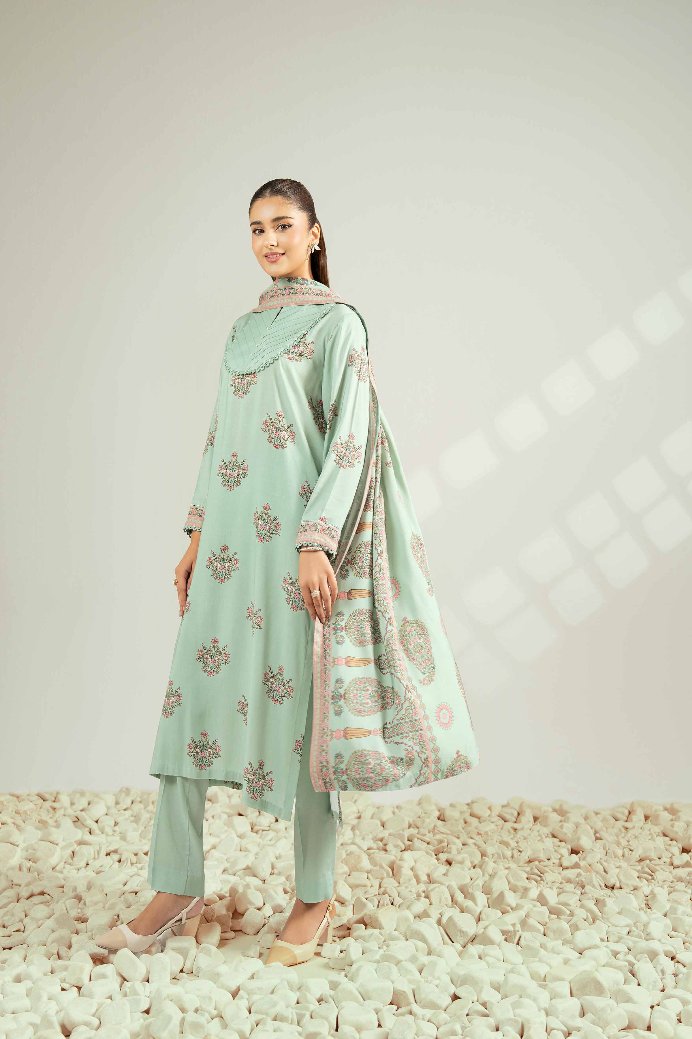 NISHATUAE - Green Printed Linen 3-piece Unstitched Suit