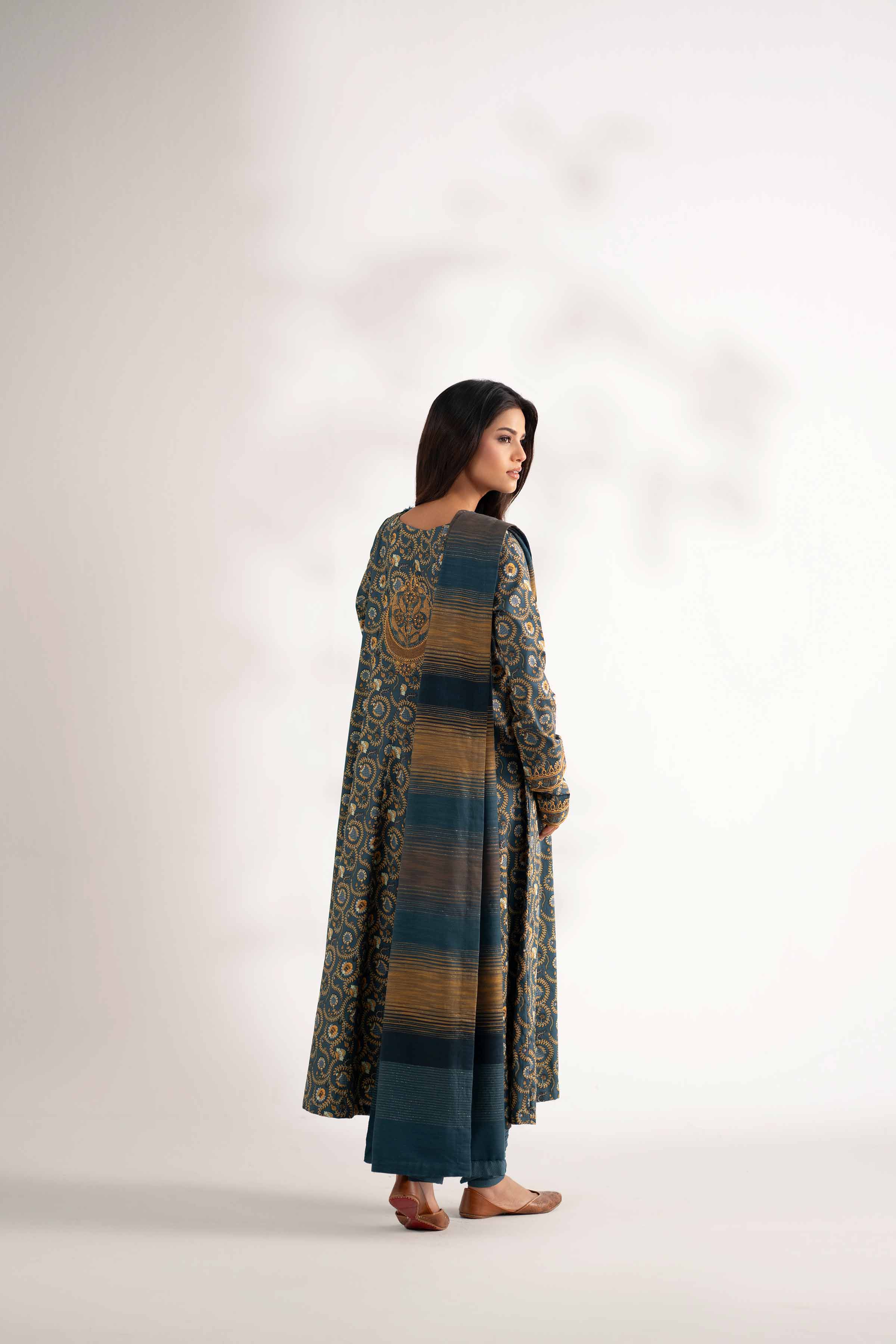 NISHATUAE - Blue Embroidered Cotton 3-piece Unstitched Suit